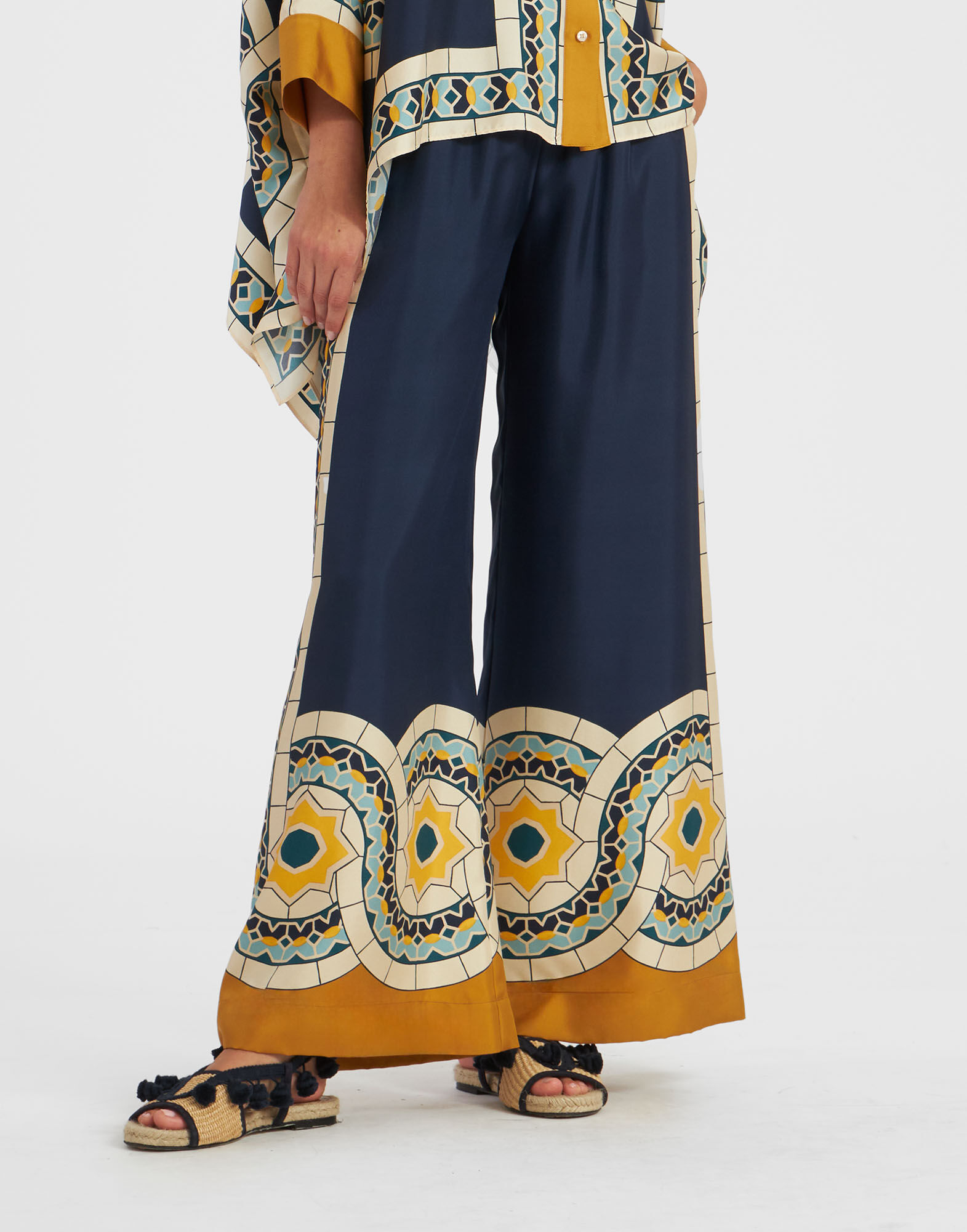 What to Wear with Indian Style Palazzo Pants? – 17 Chic Tops To Try! • Keep  Me Stylish | Indian fashion, Wearables fashion, Indian outfits