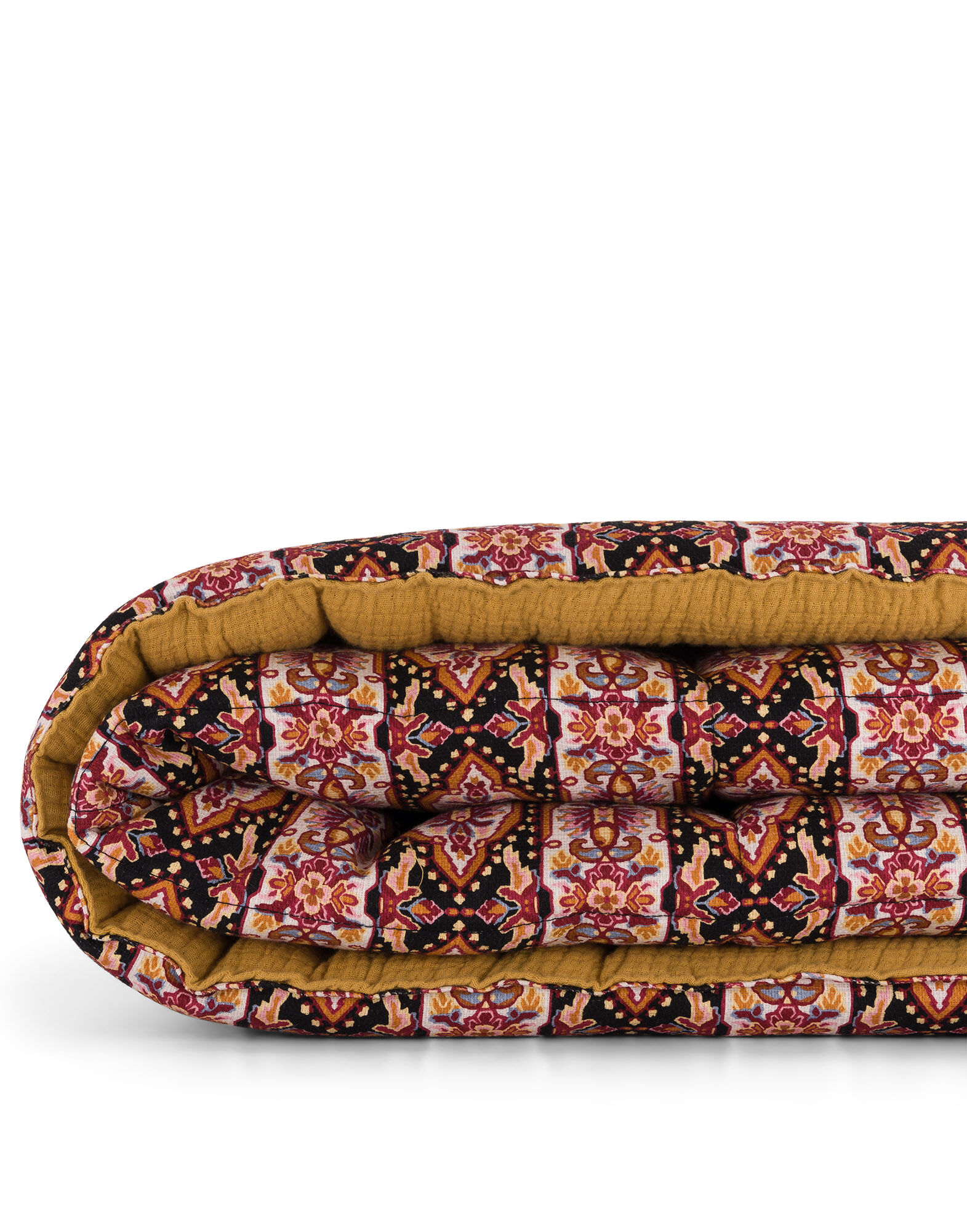 La DoubleJ Nido Bimaterial Quilt Tapestry BLA0003COT034TAP0001