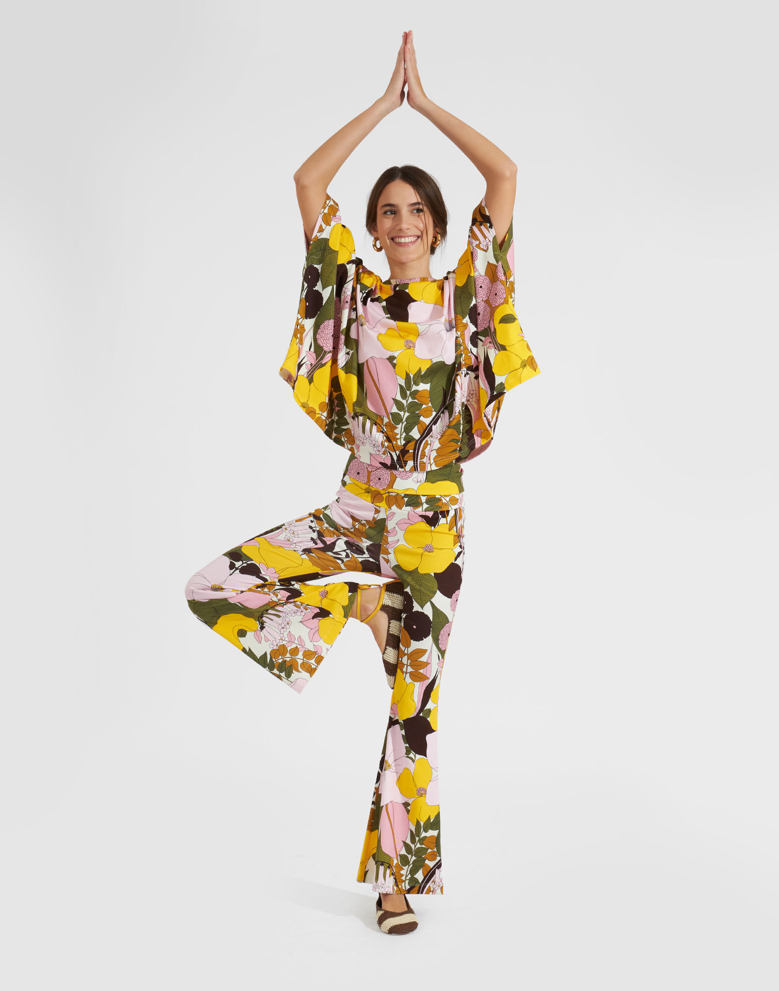 La DoubleJ Meditation Poncho Big Flower Rose TOP0055INT001BFL03PI01