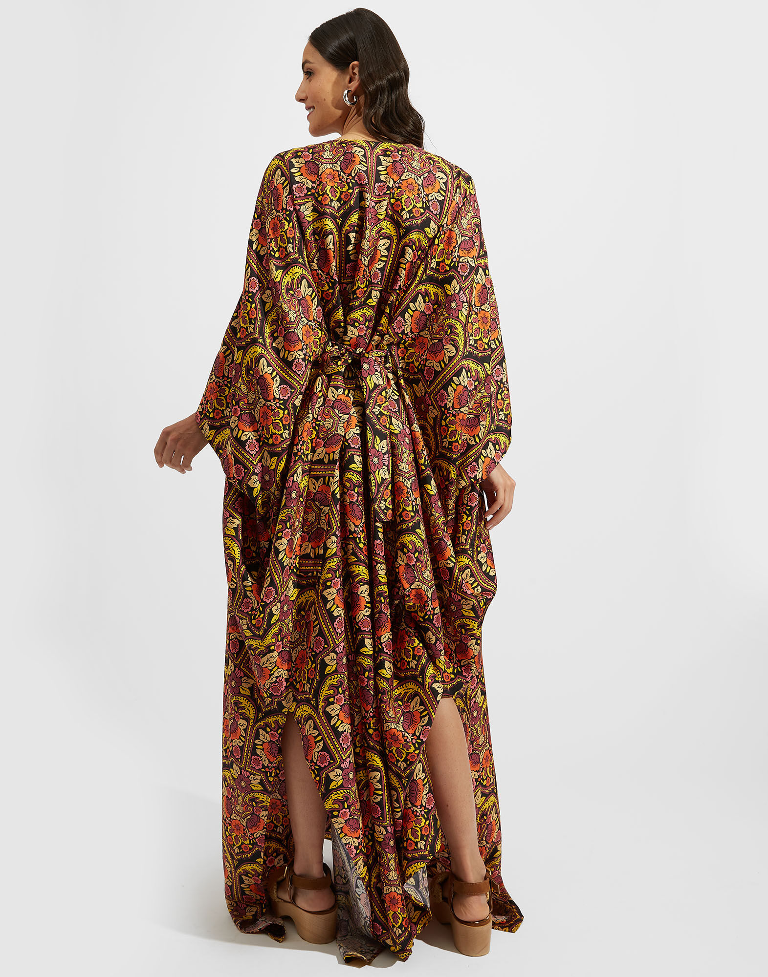 La DoubleJ Square Kaftan Corte DRE0369SIL001CRT01BL01