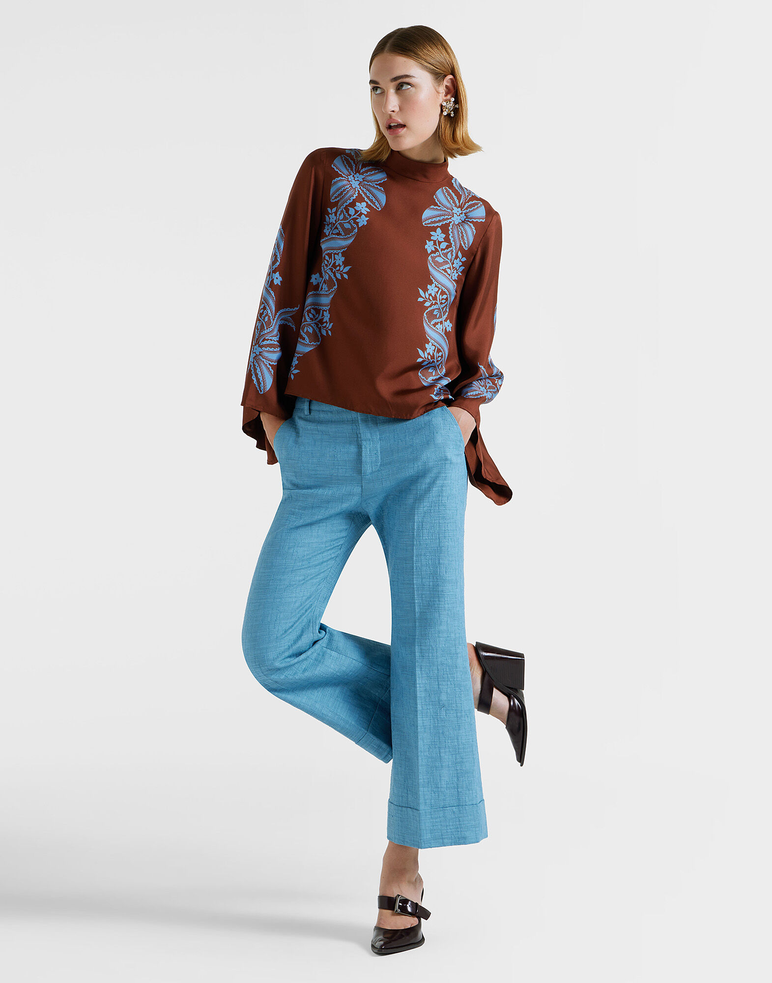 La DoubleJ Make An Exit Top Signoria Plac&eacute;e Brown TOP0117SIL006SIG01BR11