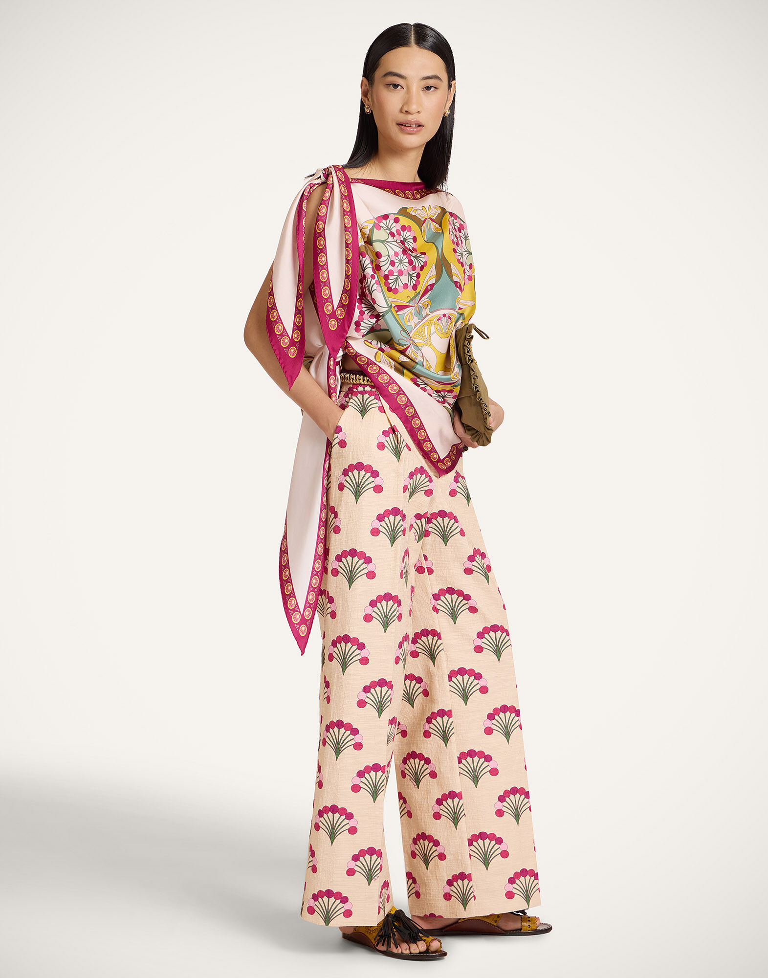 La DoubleJ Full-On Foulard Florette Plac&eacute;e Fuchsia SCA0096SIL029FLO08PI03