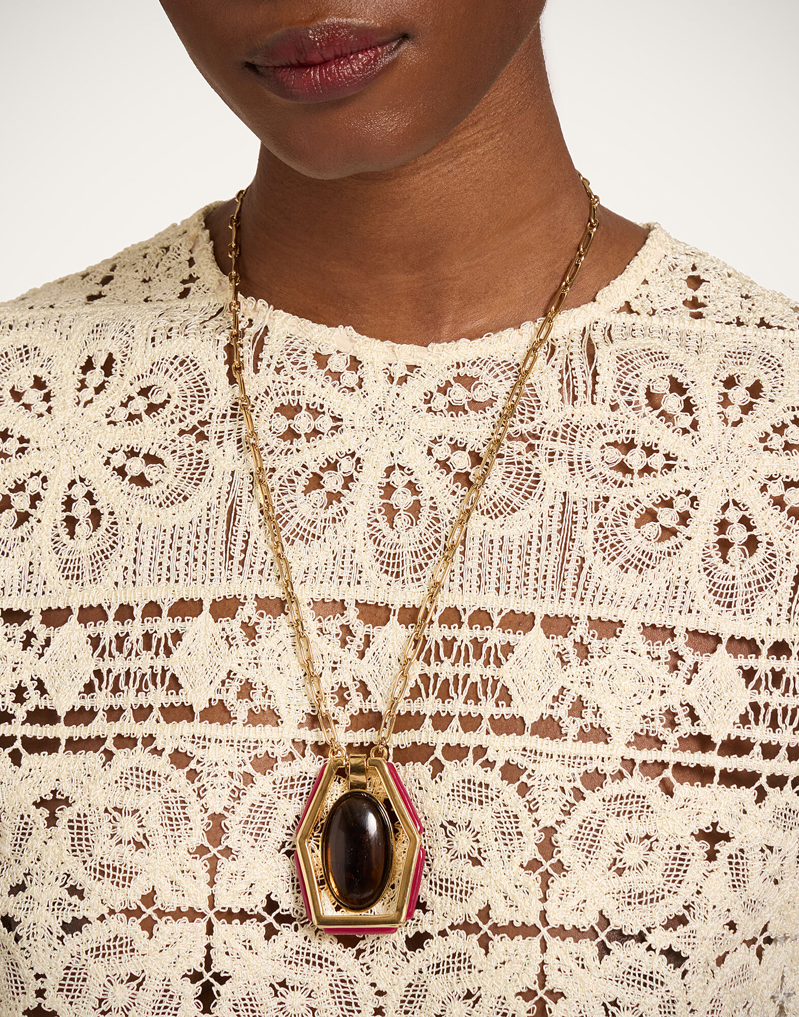 La DoubleJ Power Portal Necklace 24K Gold Plate & Rhodonite NEC0055MET001RHO01YE05