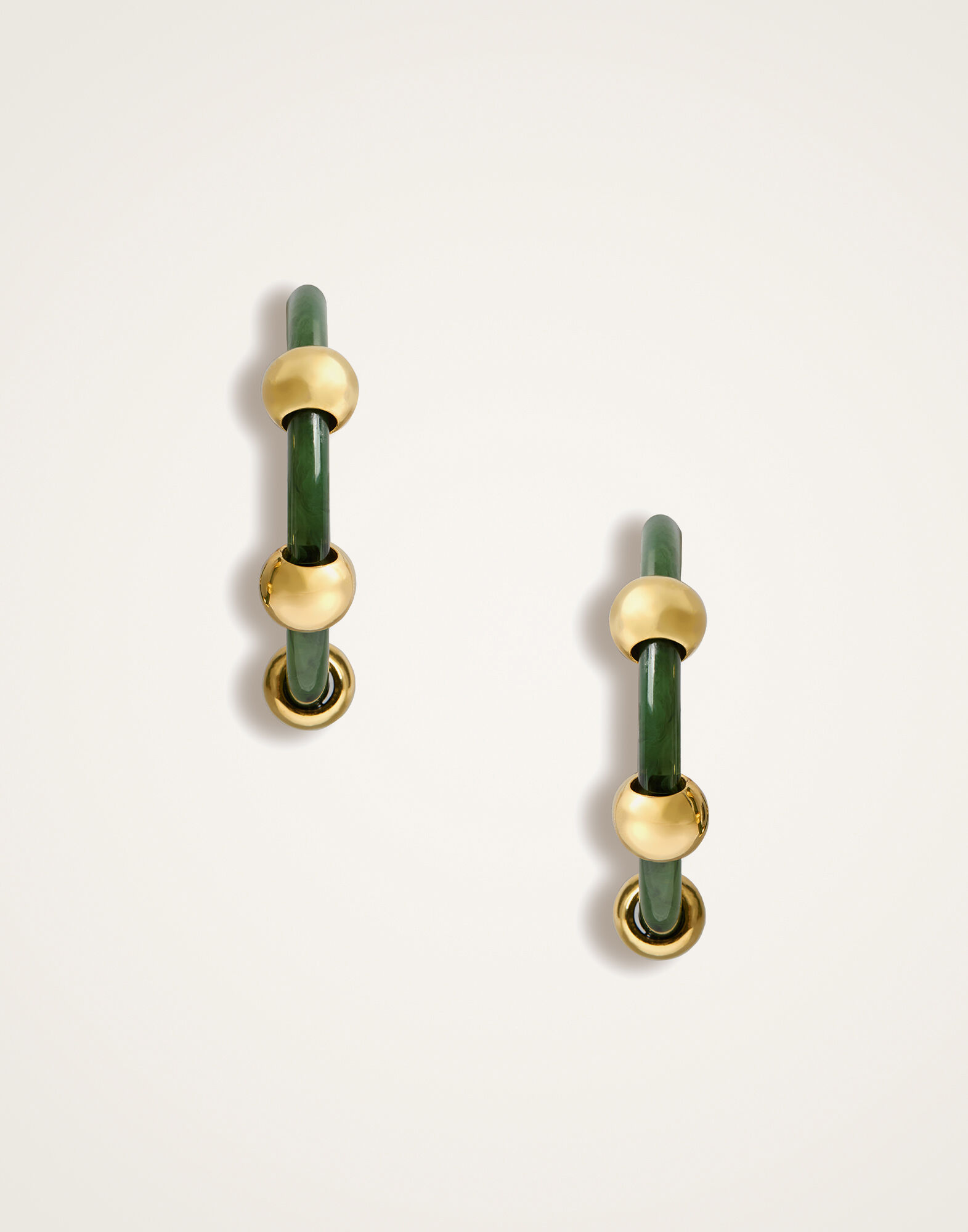 La DoubleJ Studded Hoops Solid Camouflage EAR0049POL014SOLIDGR08