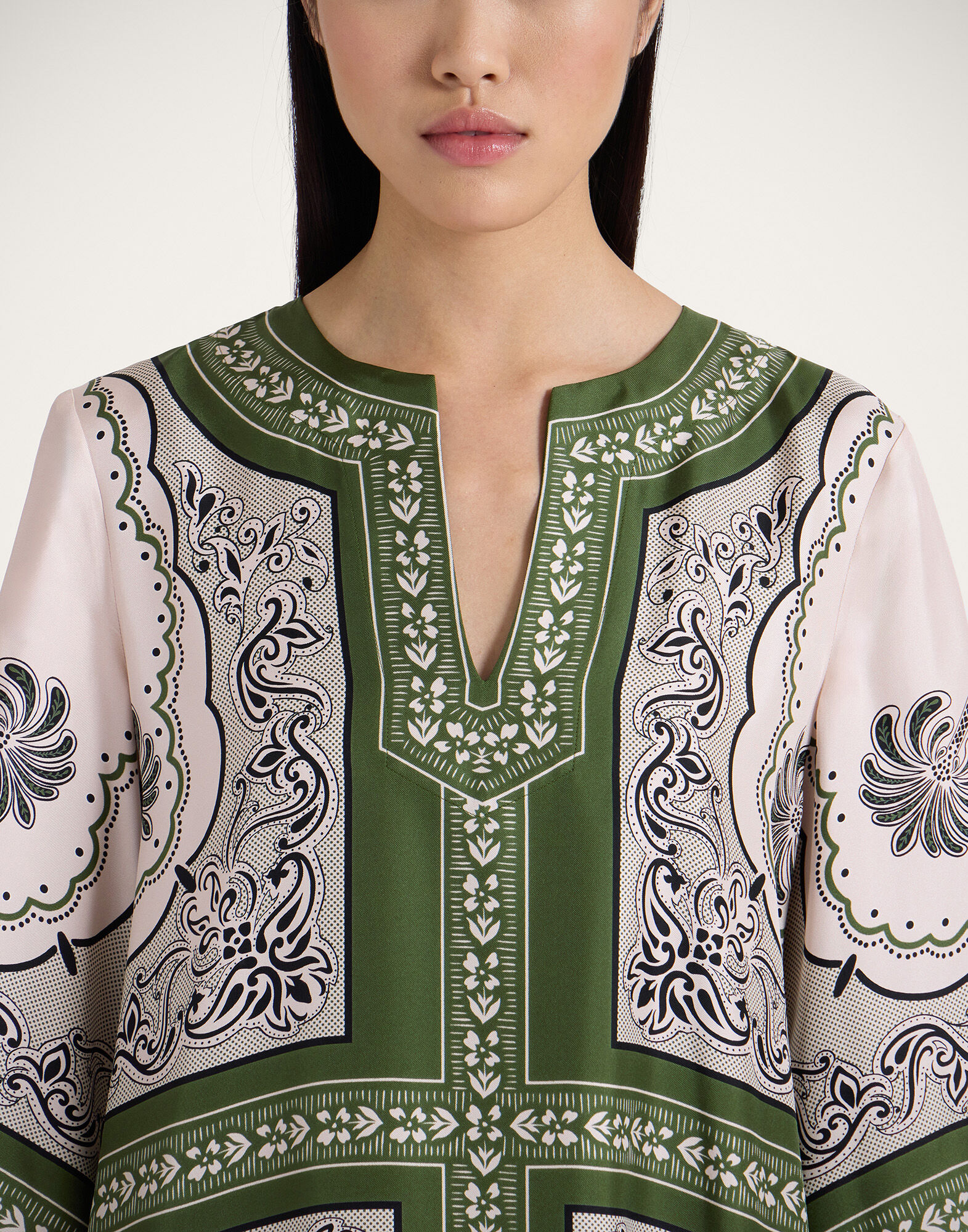 La DoubleJ The Kaftan Mirage Plac&eacute;e Green DRE0564SIL006AGE01GR02