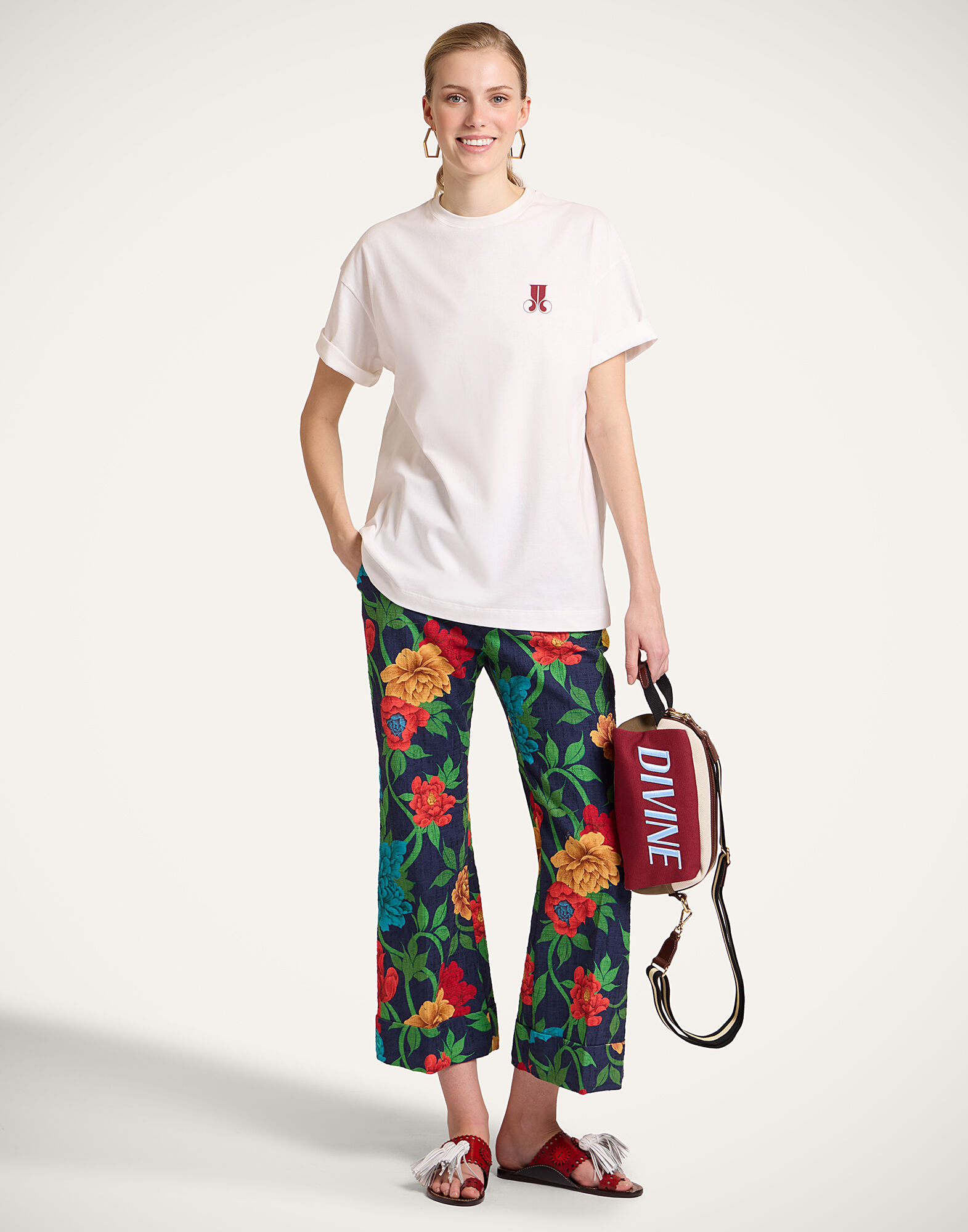 La DoubleJ Raise Your Vibration T-Shirt Solid Print TSH0020JER032SOP04WH05