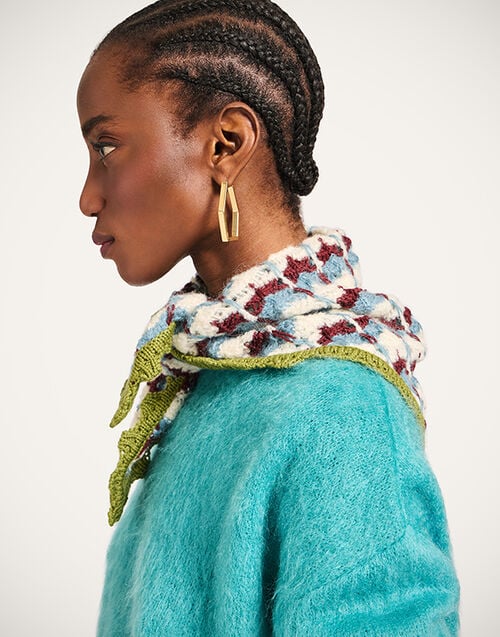 La DoubleJ Crochet Triangle Scarf La DoubleJ Crochet Triangle Scarf Multicolor Blue & Burgundy SCA0068KNI168VA408RE02