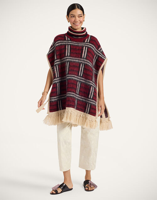 La DoubleJ Check Poncho Kells Check Burgundy, Black, and Ecru SCA0112KNI220VA518RE07