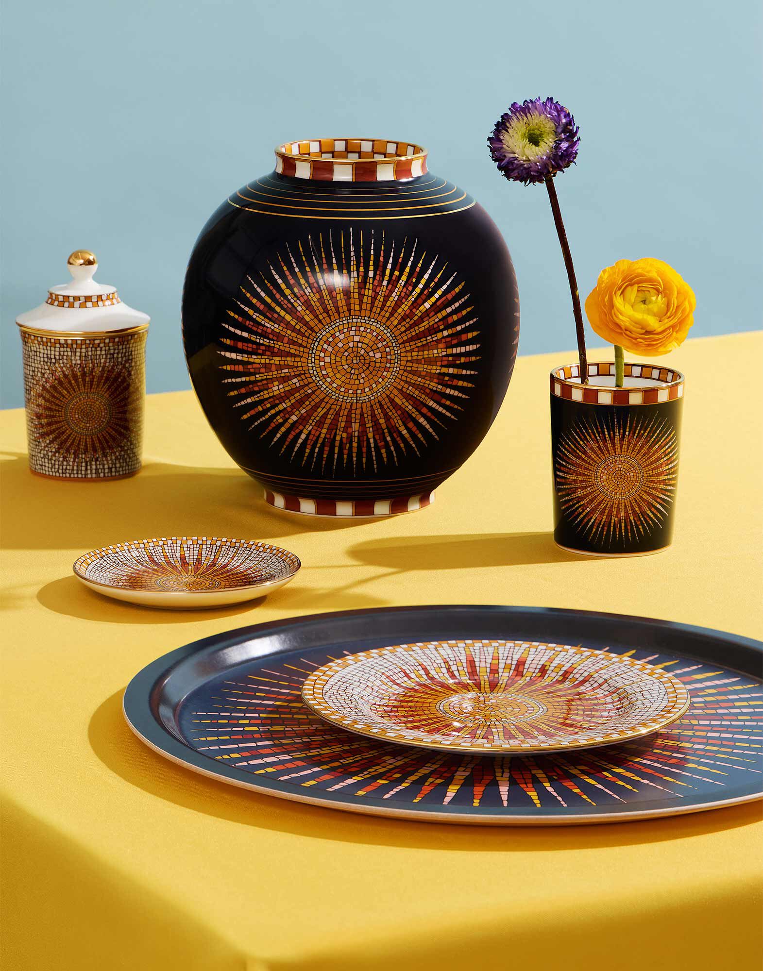 La DoubleJ Lidded Mug Sunrays Multicolor MUG0002CER001SNR01MU01