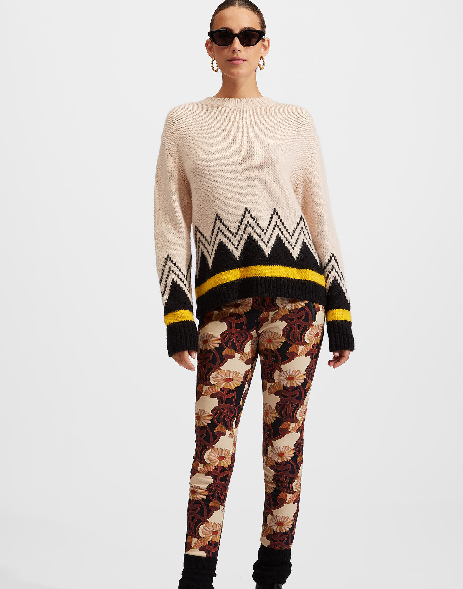 La DoubleJ Dolomite Sweater White/Black PUL0093KNI061VAR0117