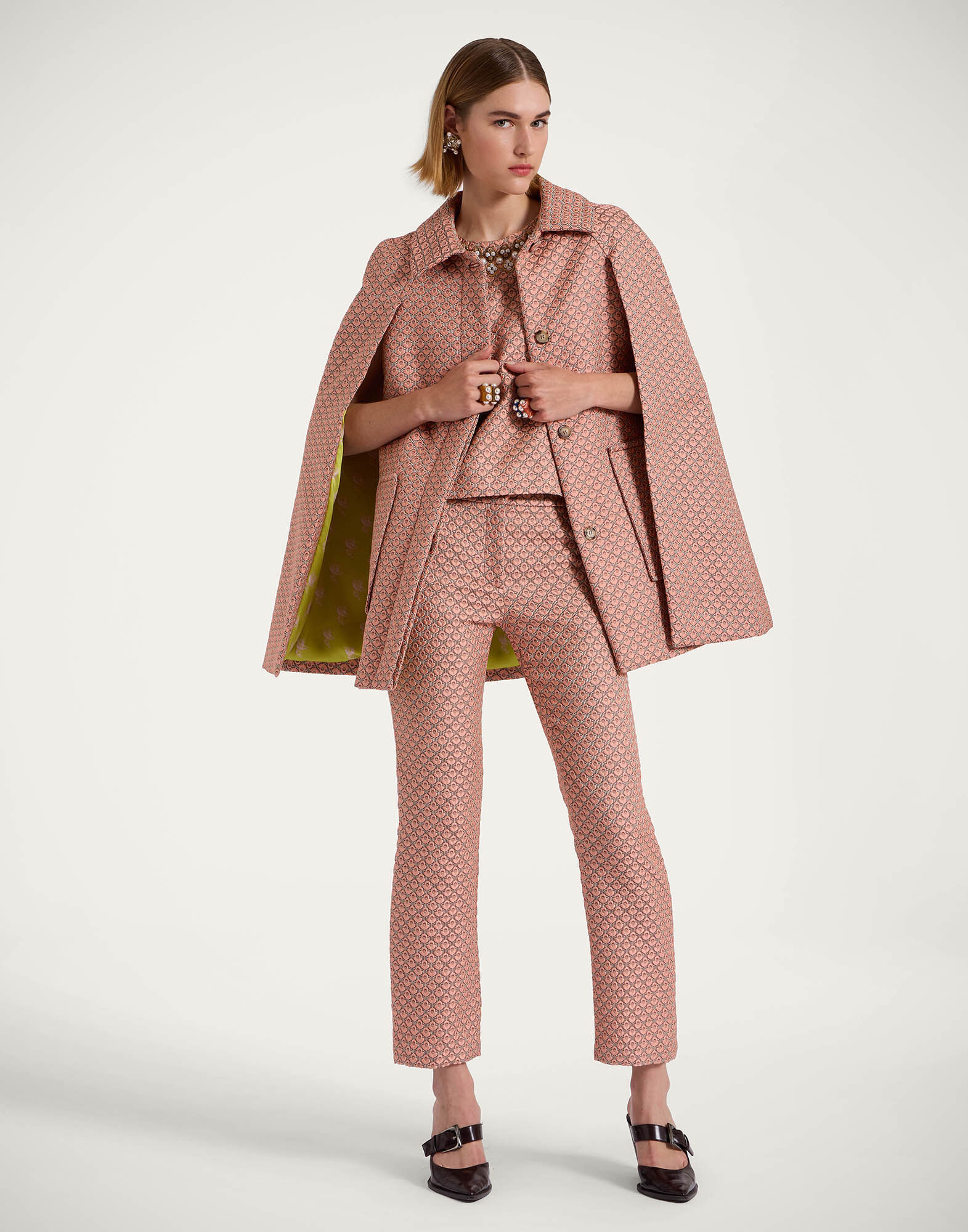 La DoubleJ Milano Mini Cape Tulip Pale Pink JAC0072JCQ088TUL05PI02