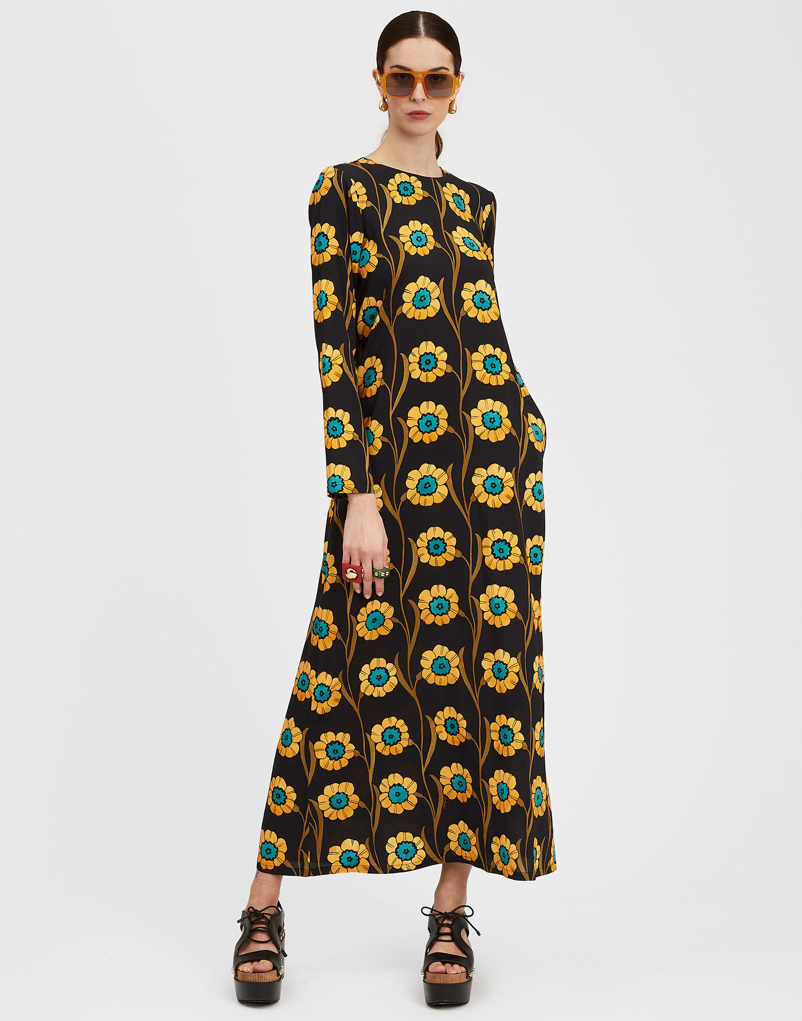 La DoubleJ Long Sleeve Swing Dress Daisychain Black DRE0184VIS001ROP01BL01