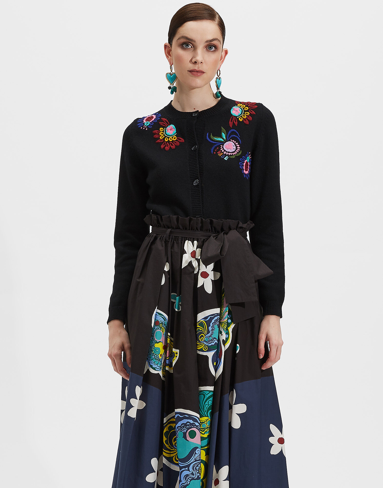 LaDoubleJ Embroidered Cardigan Solid Black PUL0041KNI027BLA0001