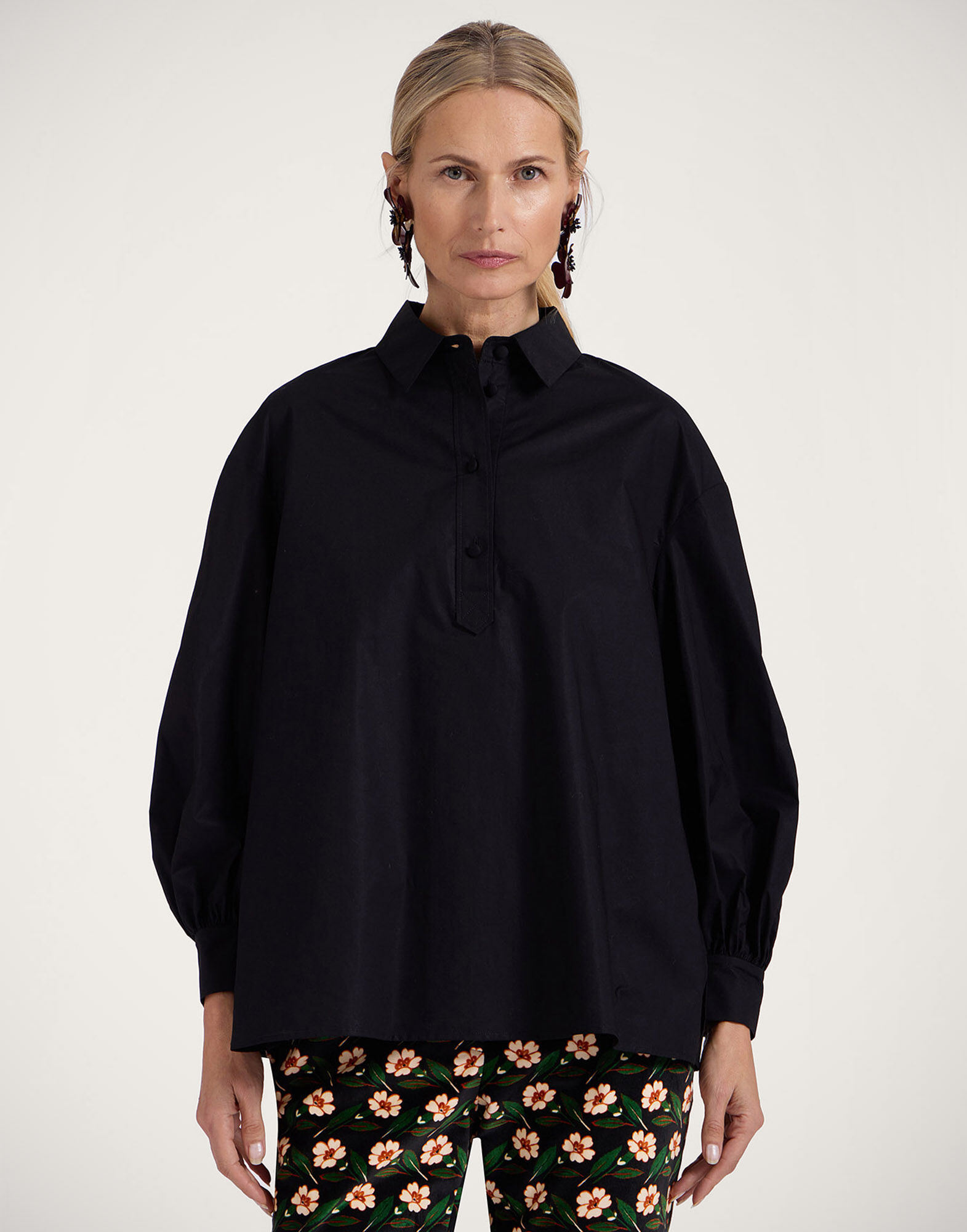 La DoubleJ Poet Shirt Solid Black SHI0055COT001BLA0001