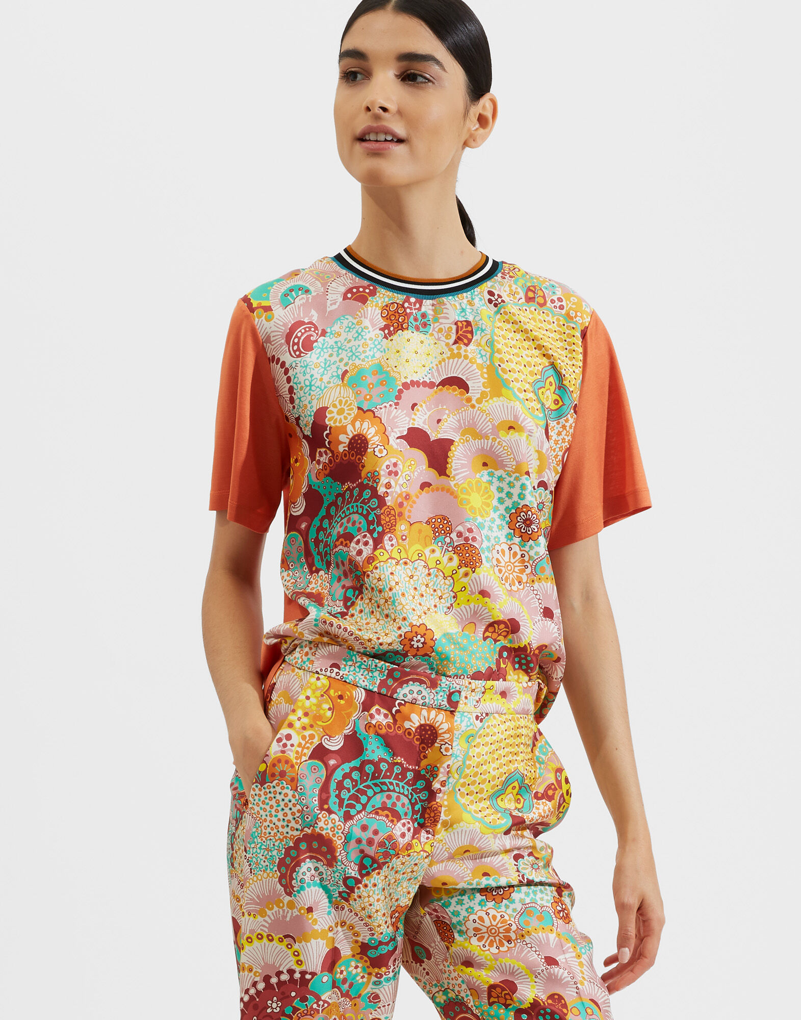 La DoubleJ Sciura T-Shirt Holi TOP0033SIL001HOL0002