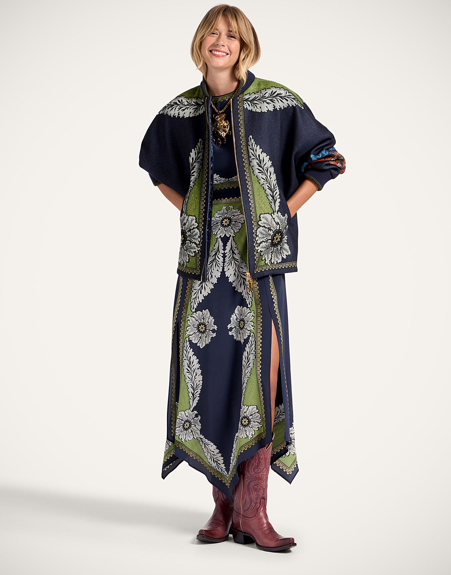 Brooklyn Bomber in Bounty Placée Navy for Women | La DoubleJ