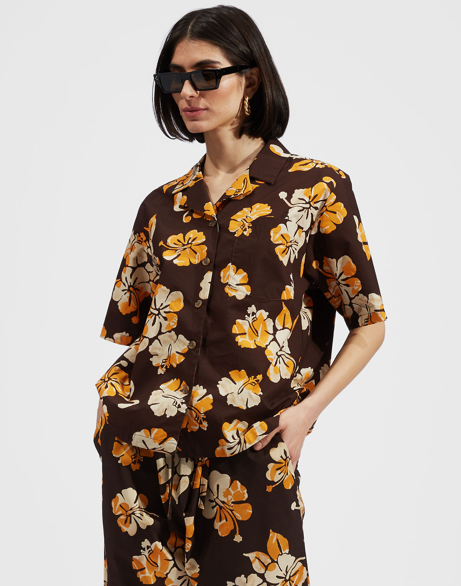 La DoubleJ Bowling Shirt Hibiscus SHI0065COT001HIB0001