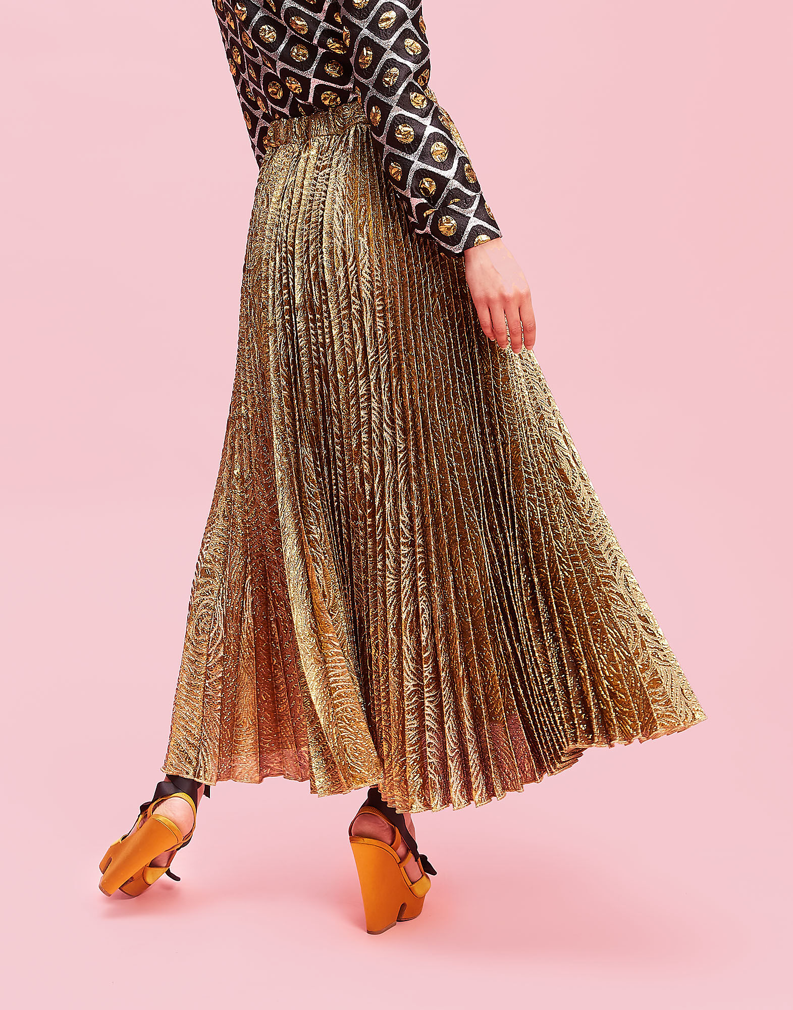 LaDoubleJ Soleil Skirt Lam&eacute; Oro SKI0016LUR001GOL0001