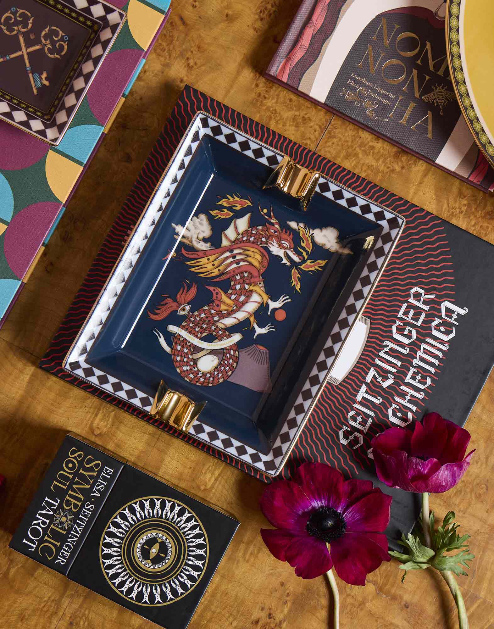 La DoubleJ Ashtray The Dragon Midnight Blue TRI0010CER001DRG01BU04