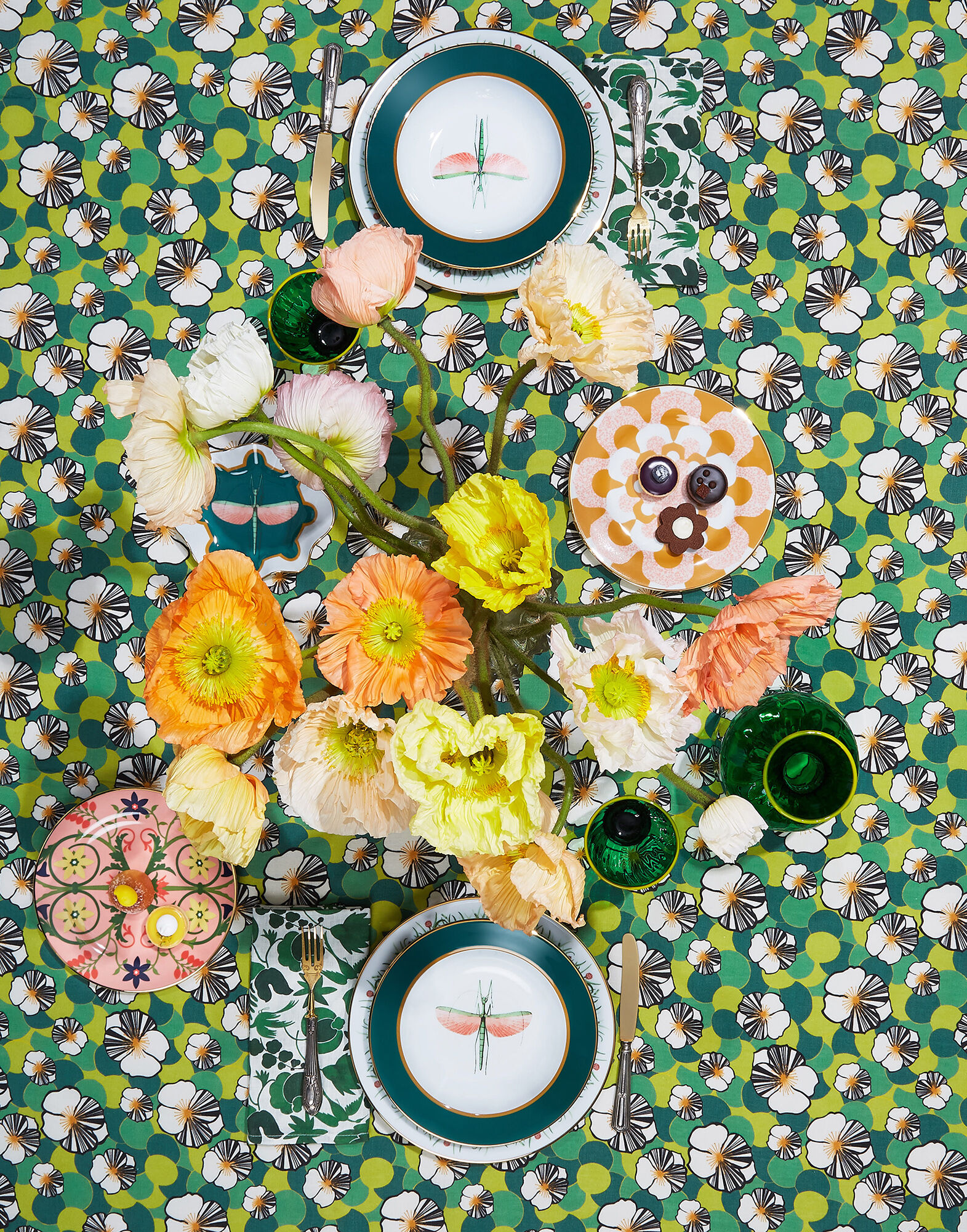 La DoubleJ Housewives Square Tablecloth (180x180) Ninfea TBC0001LIN001NIN0001