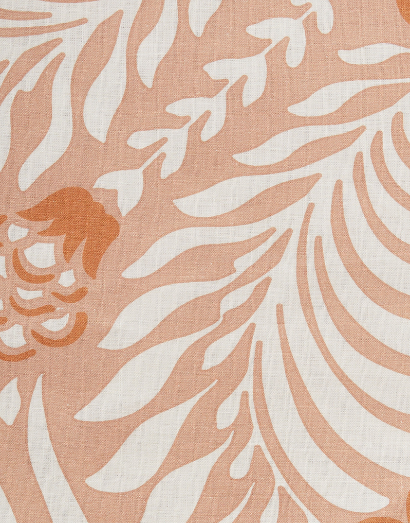 La DoubleJ Large Tablecloth La DoubleJ Large Tablecloth Tudor Pink TBC0003LIN001TDR04PI05