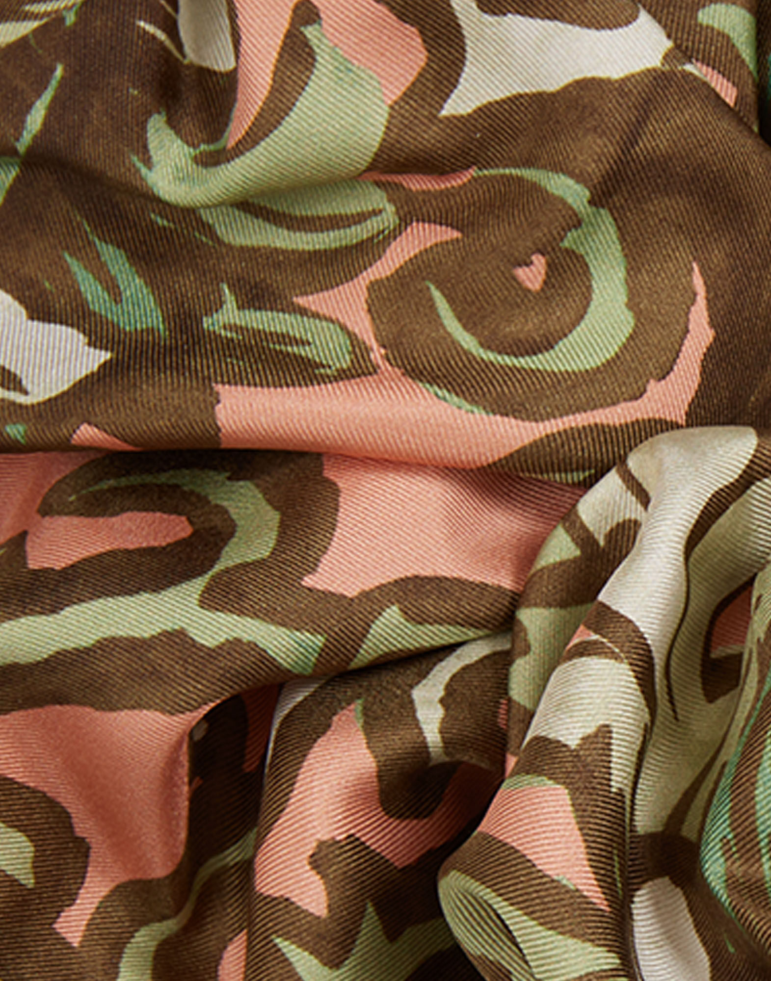 La DoubleJ Giga Scrunchie Anemone Pink SCR0003SIL001ANE02GR05