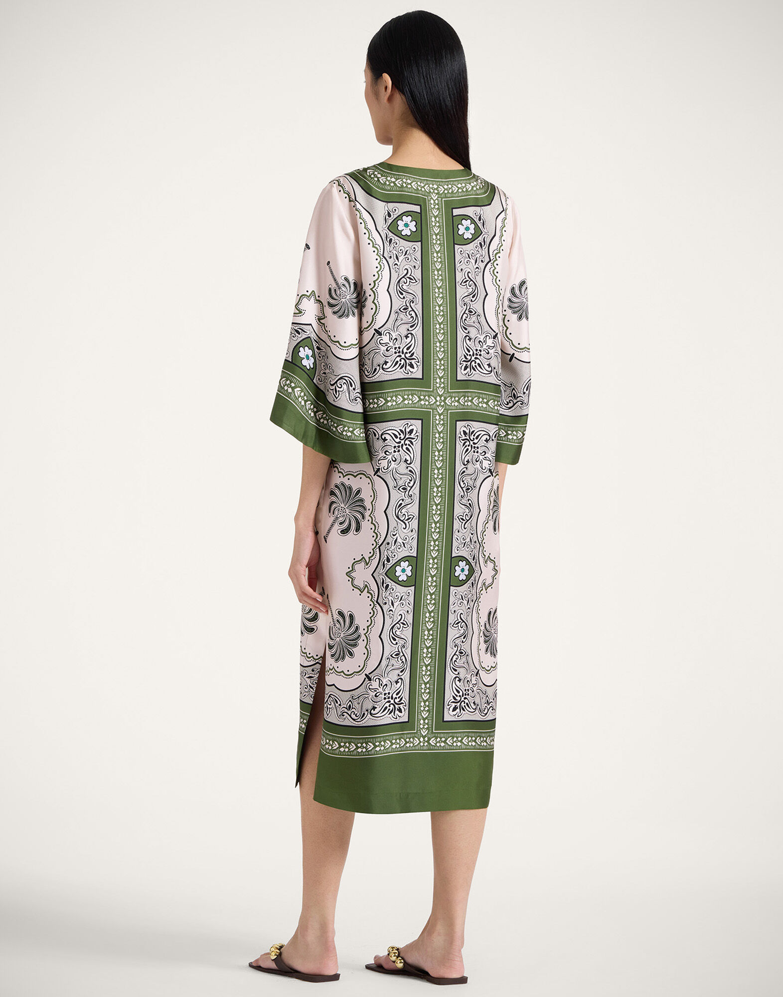 La DoubleJ The Kaftan Mirage Plac&eacute;e Green DRE0564SIL006AGE01GR02