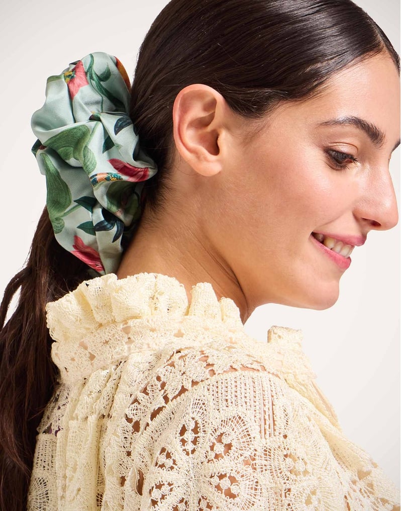 La DoubleJ Giga Scrunchie La DoubleJ Giga Scrunchie Zooflora Light Blue SCR0003SIL001ZOF02BU01