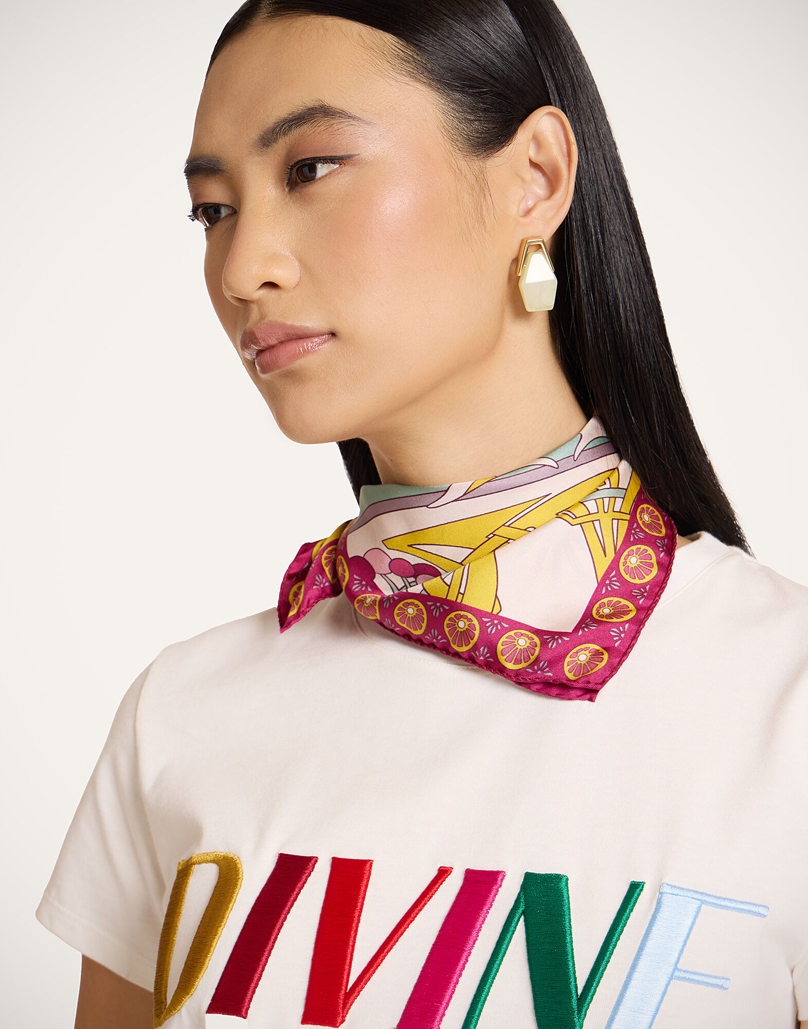 La DoubleJ Foulard 45 Florette Plac&eacute;e Fuchsia SCA0065SIL006FLO08PI03