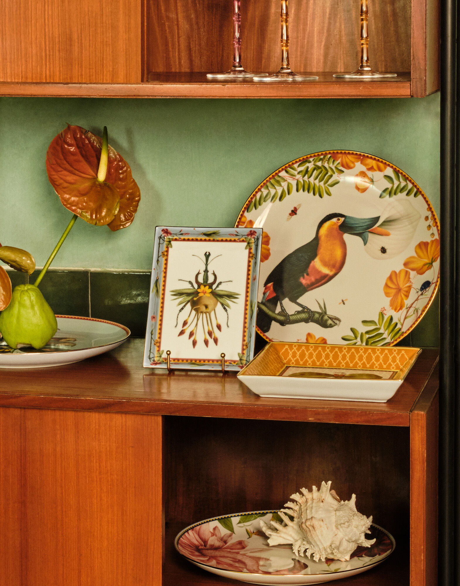 La DoubleJ Trinket Tray Leafbug Light Blue TRI0008CER001LEB01BU01