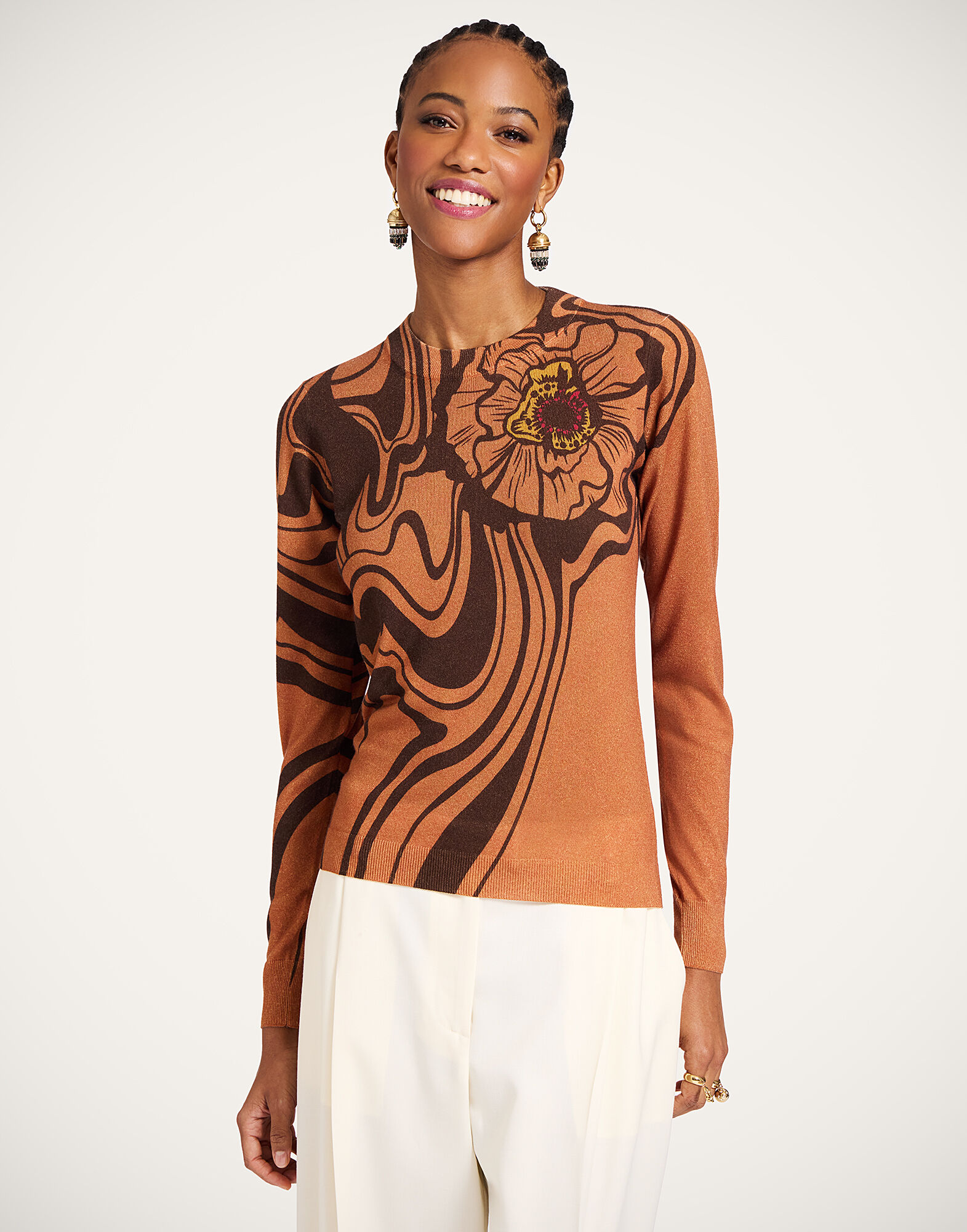 La DoubleJ Silky Crew Neck Big Blooms Brown PUL0305KNI172VA461BR02