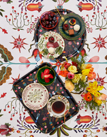 La DoubleJ Round Printed Tray La DoubleJ Round Printed Tray Turning Tulips TRA0002WOD001HLE0010