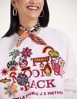 La DoubleJ The Biggie Concert Sweatshirt La DoubleJ The Biggie Concert Sweatshirt Patch It Up White SWE0041JER060PAT09WH01