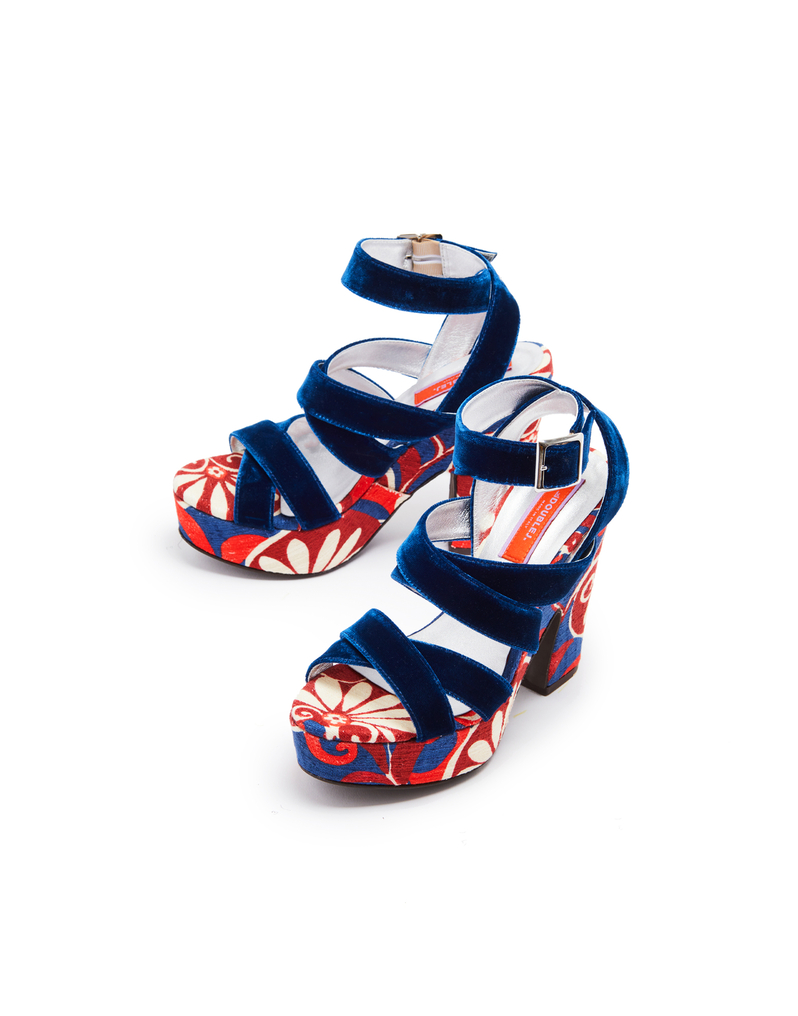 La DoubleJ Medal Wedge La DoubleJ Medal Wedge Moonflower Navy SHO0079COT005MOO01BU06