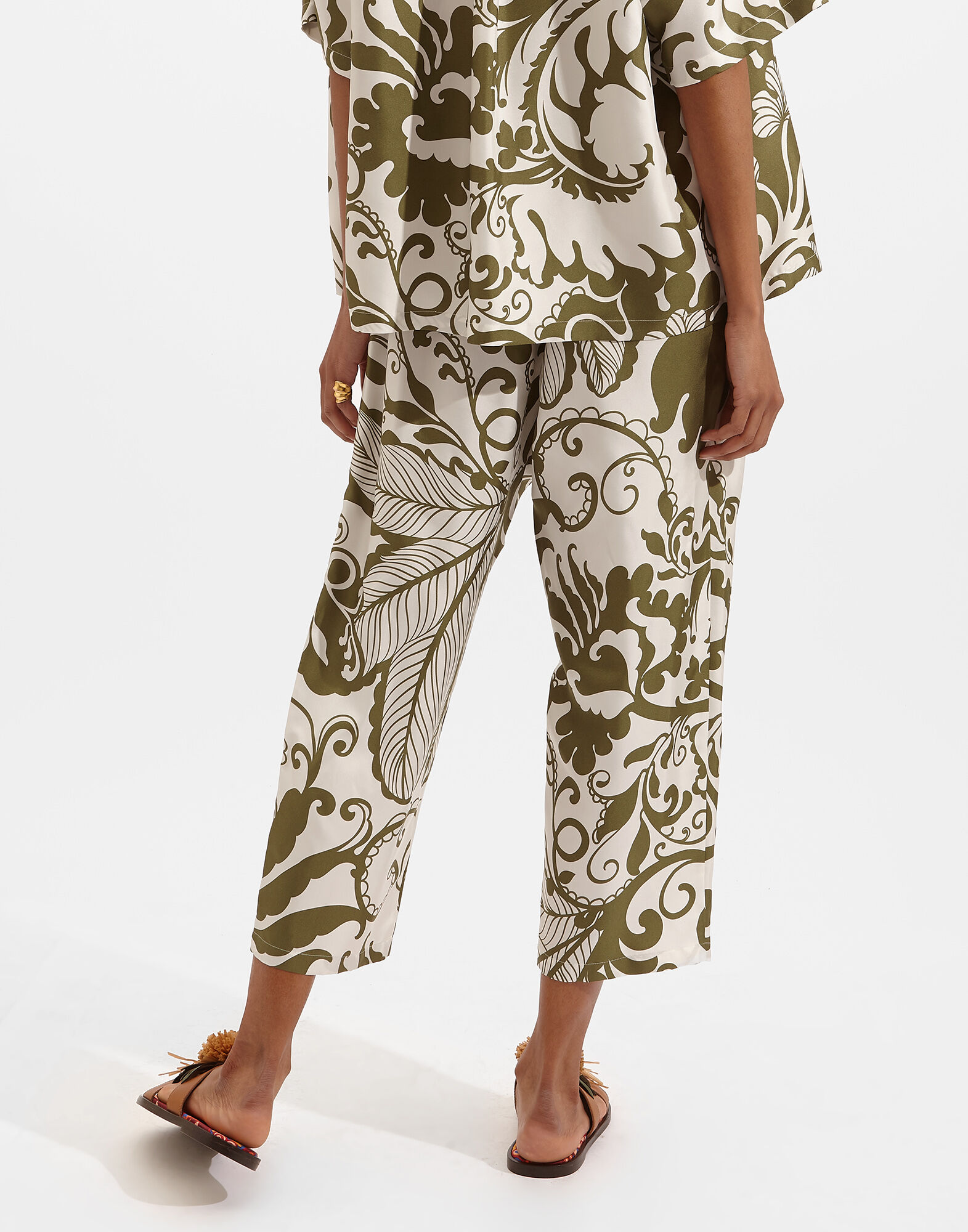 La DoubleJ Drawstring Pants Marea Olive TRO0053SIL001MRE0006