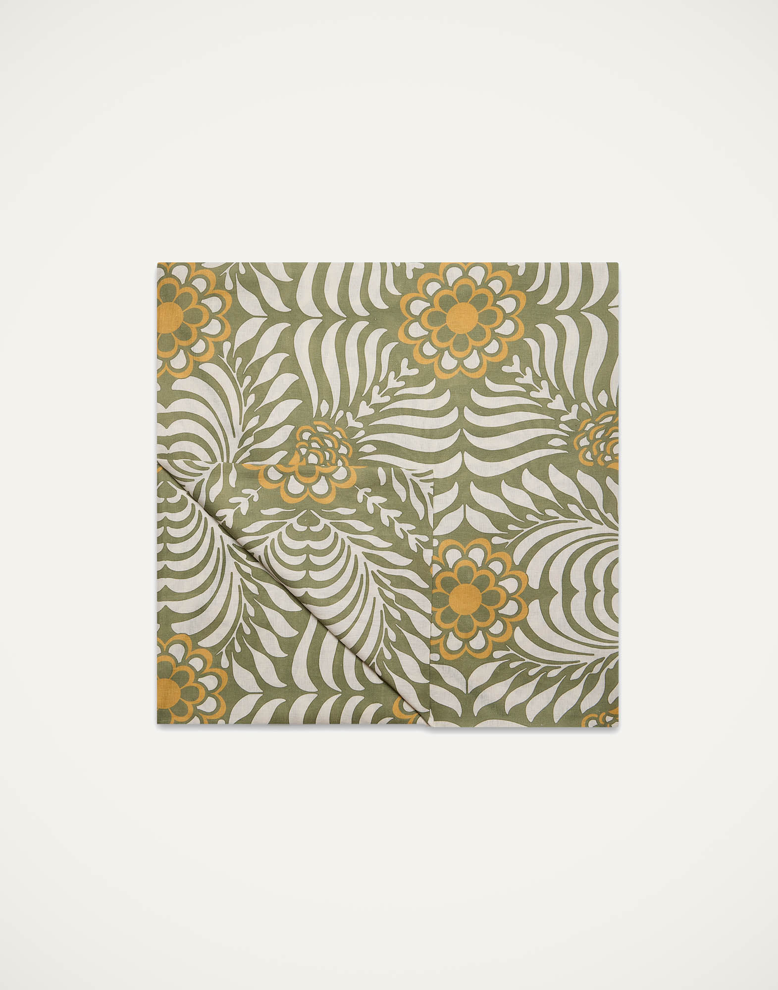 La DoubleJ Round Tablecloth Tudor Light Green TBC0012LIN001TDR06GR01