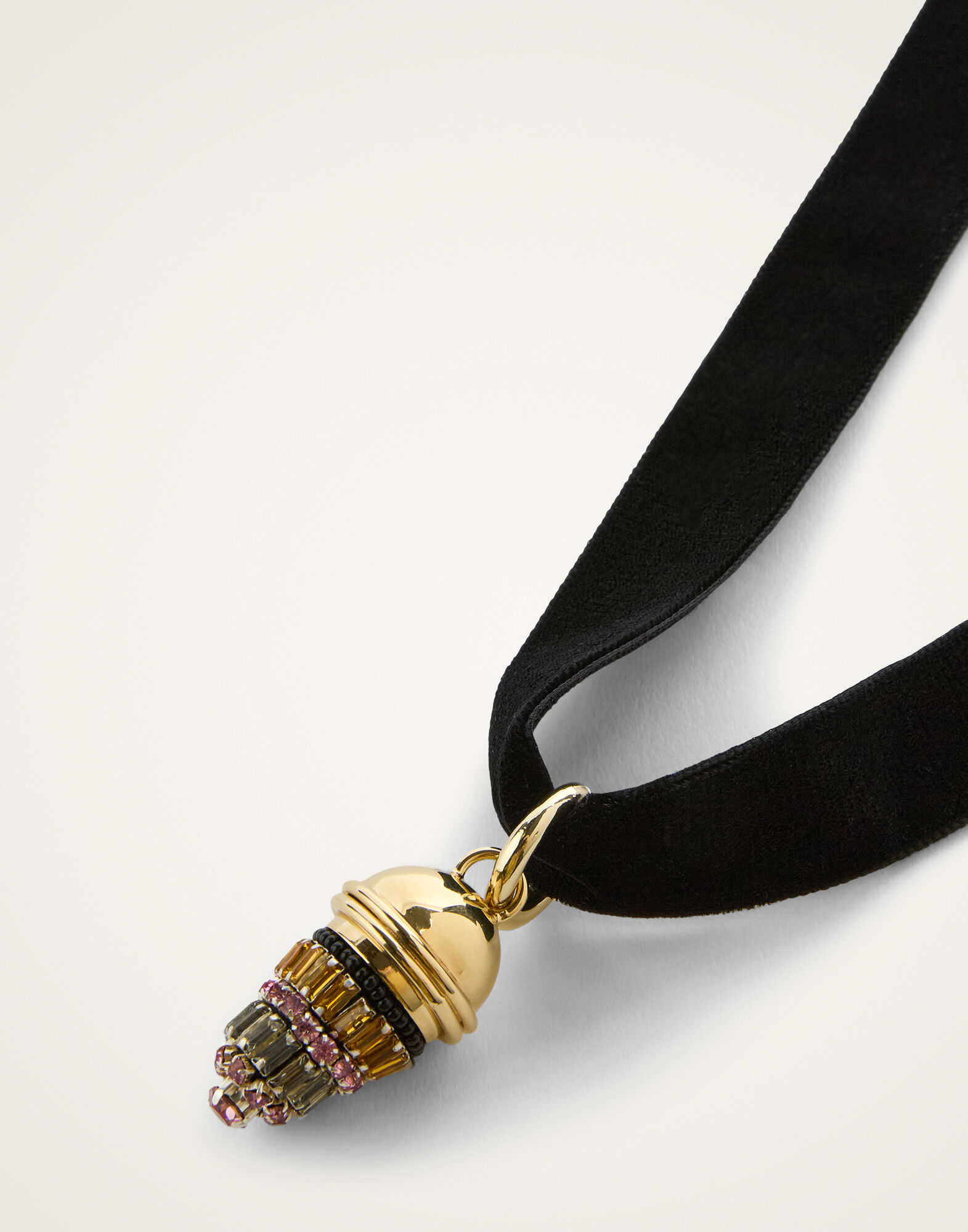 La DoubleJ Lantern Necklace 24K Gold Plate & Crystal Embroidery NEC0048BRA004SOLIDPI01