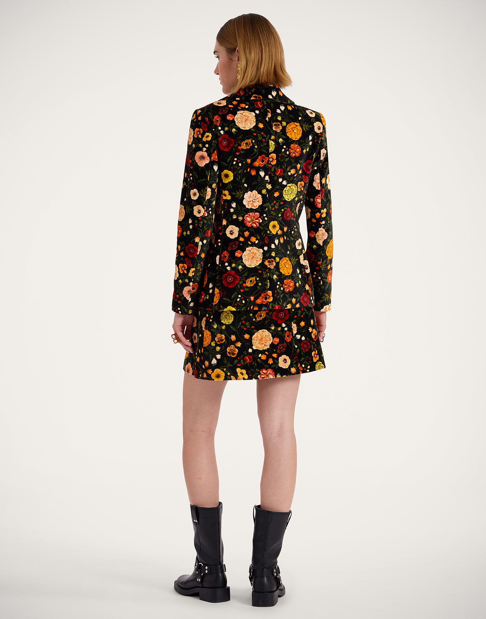 La DoubleJ Short Skirt Botticelli Black SKI0027VEL001CEL01BL01