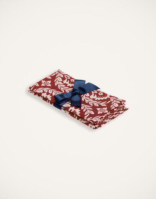 La DoubleJ Large Napkins Set Of 2 La DoubleJ Large Napkins Set Of 2 Bordeaux Garland NAP0006LIN001GRL0012