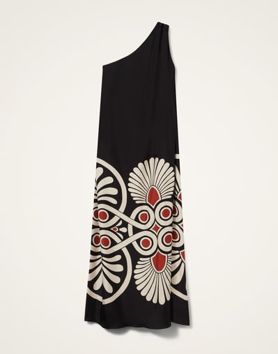 black and white dress with red WOMEN DOT BELT or anyone ready to turn tradition into something extraordinary. Black and white polka dot