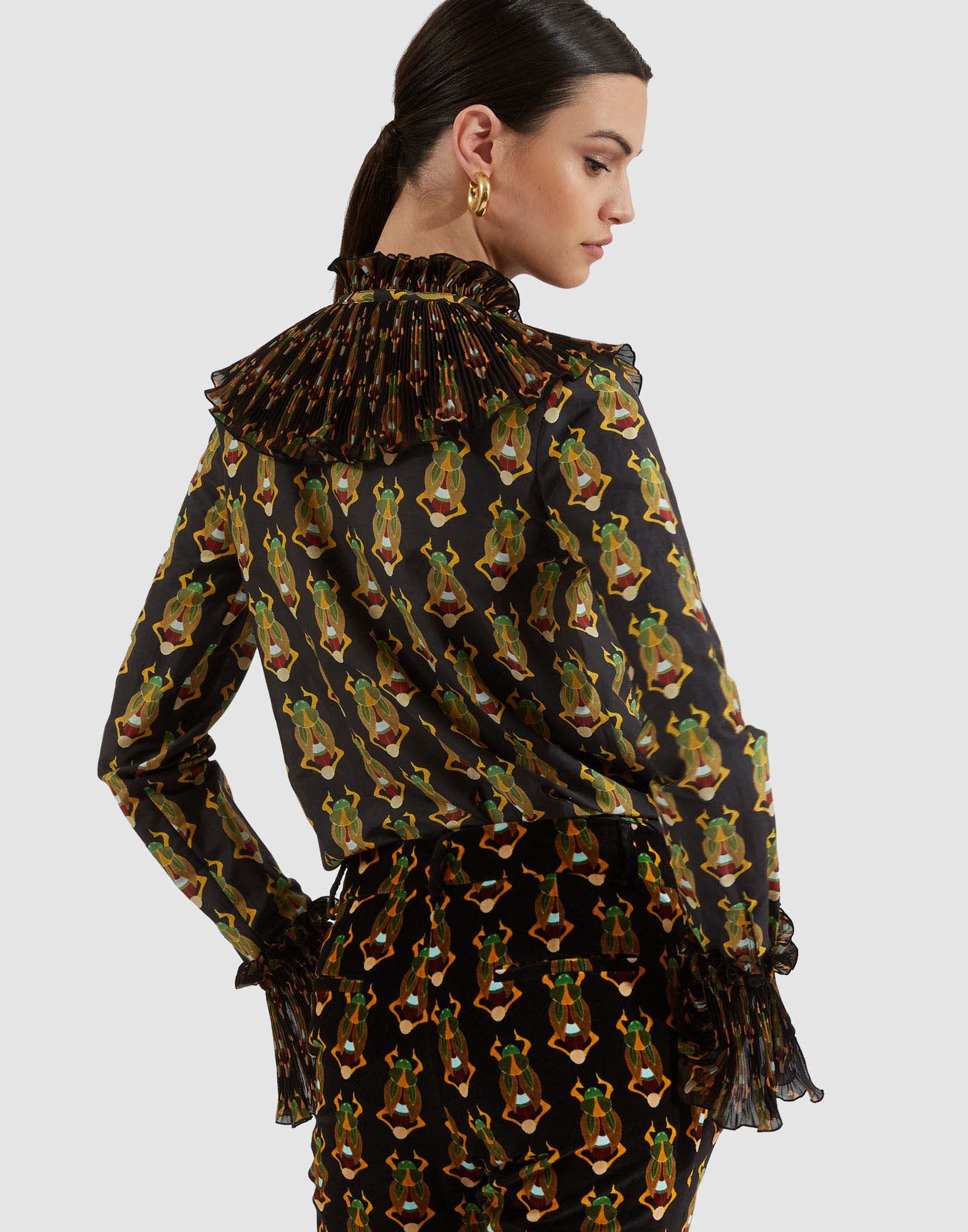 La DoubleJ Nefertiti Shirt Scarab Black SHI0081SIL010SCA01BL01