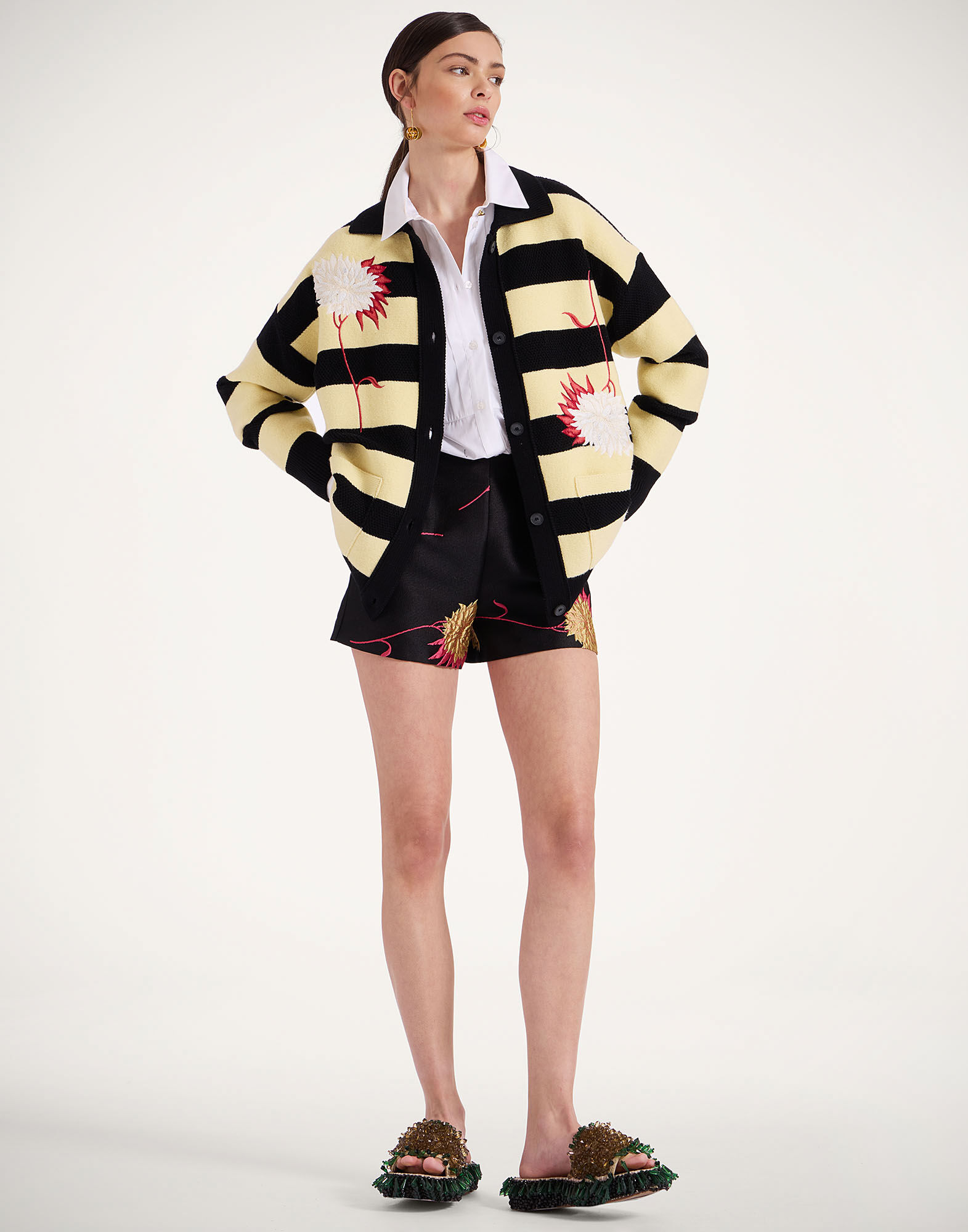 La DoubleJ Derby Cardigan Derby Black & Yellow PUL0242KNI146VA331BL04