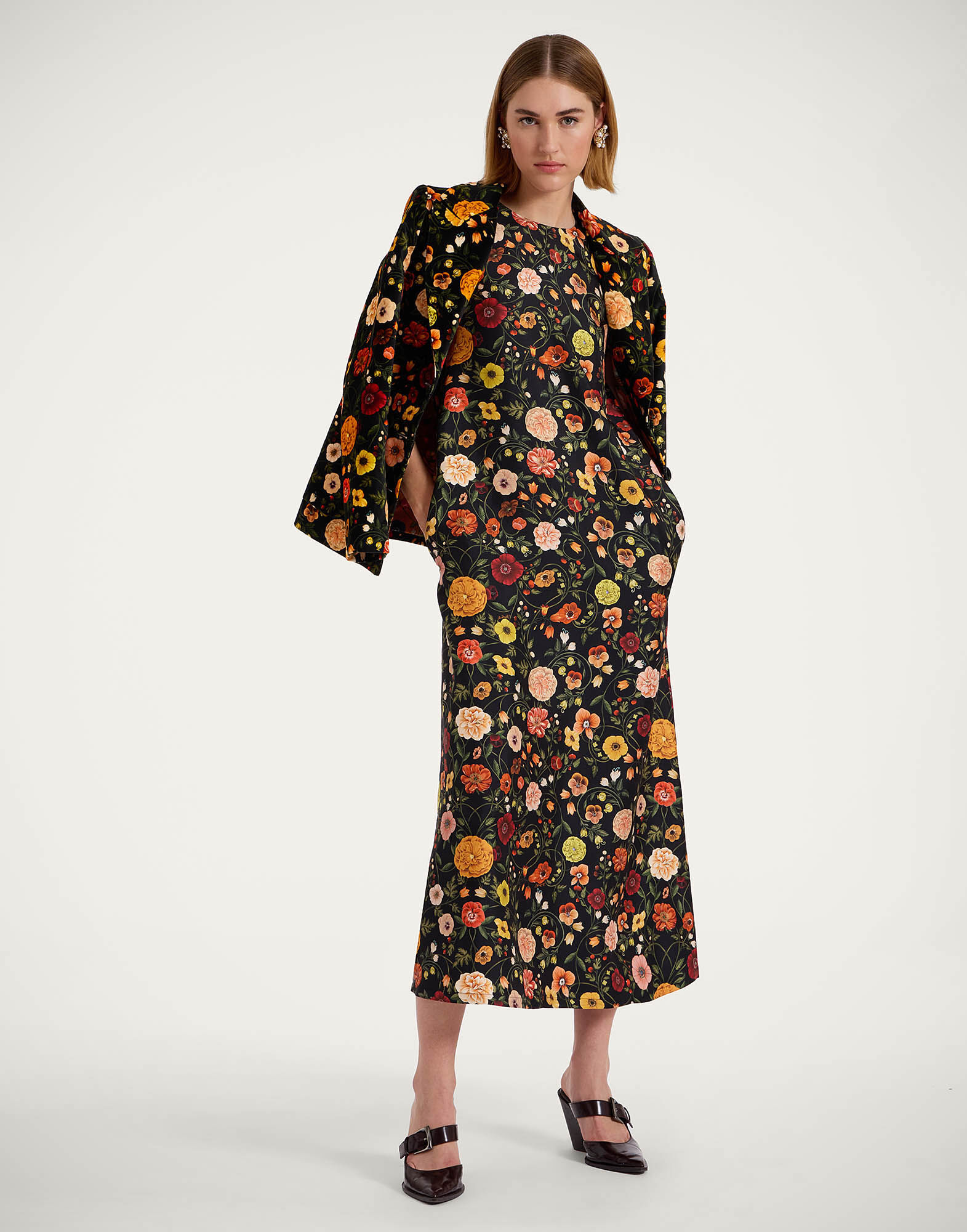 La DoubleJ Swing Dress Botticelli Black DRE0001SIL001CEL01BL01