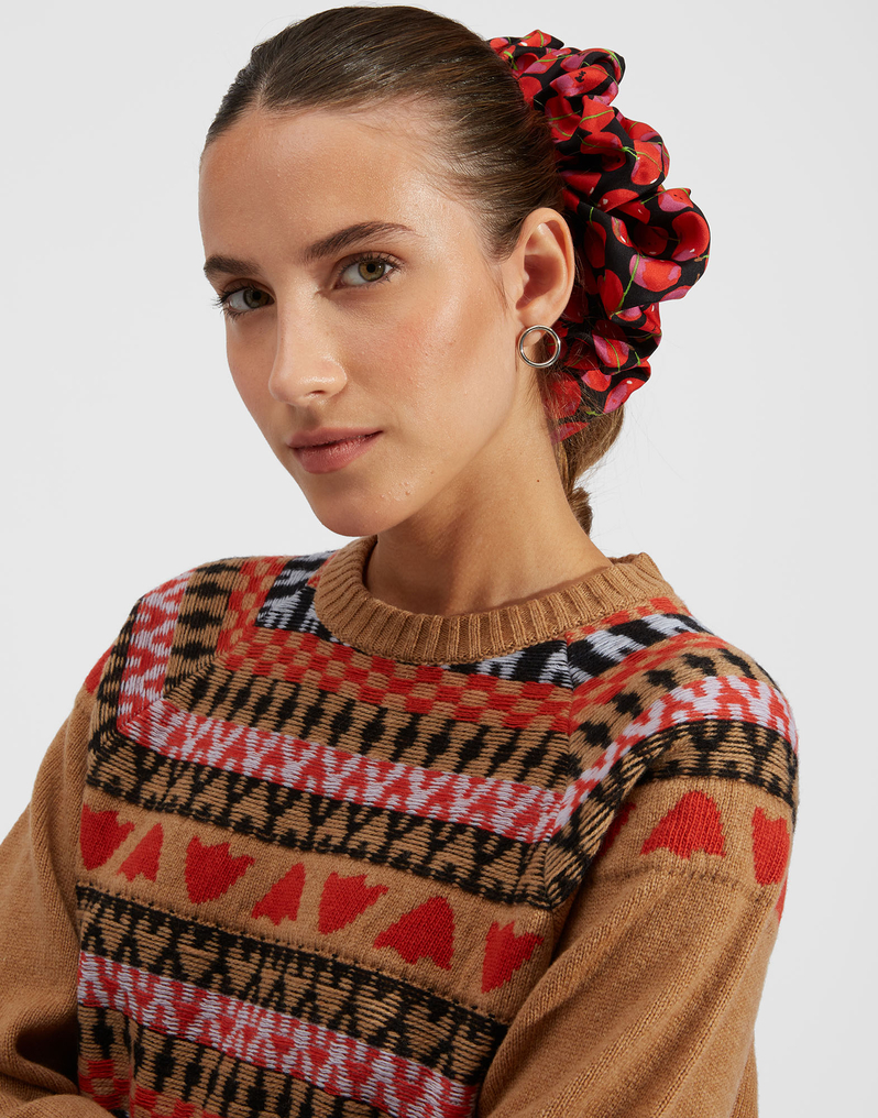 La DoubleJ Giga Scrunchie La DoubleJ Giga Scrunchie Black Cherries SCR0003SIL001CHY0003