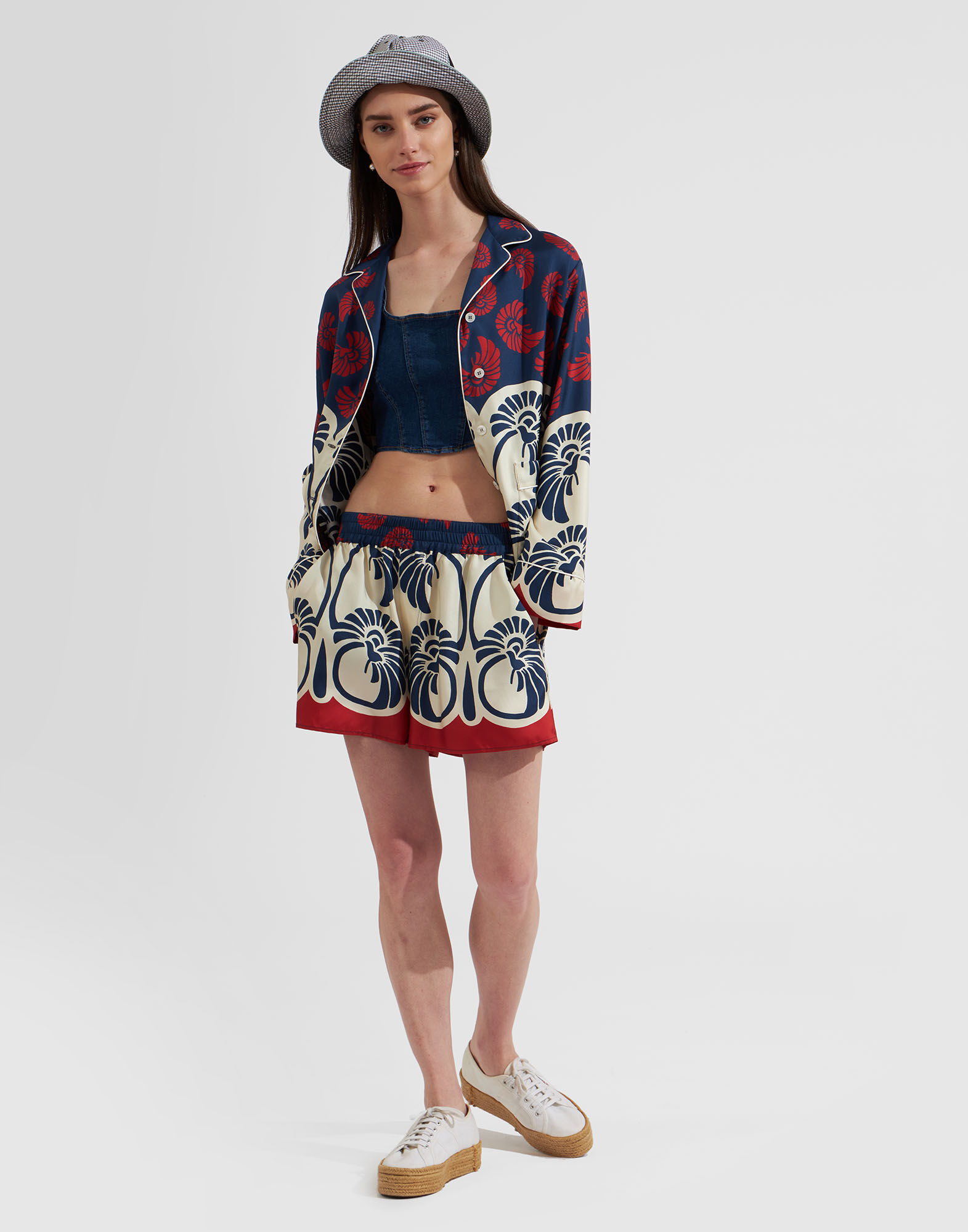 La DoubleJ Pull-Up Shorts Palmetto Plac&eacute;e TRO0059SIL001PIG01BU06