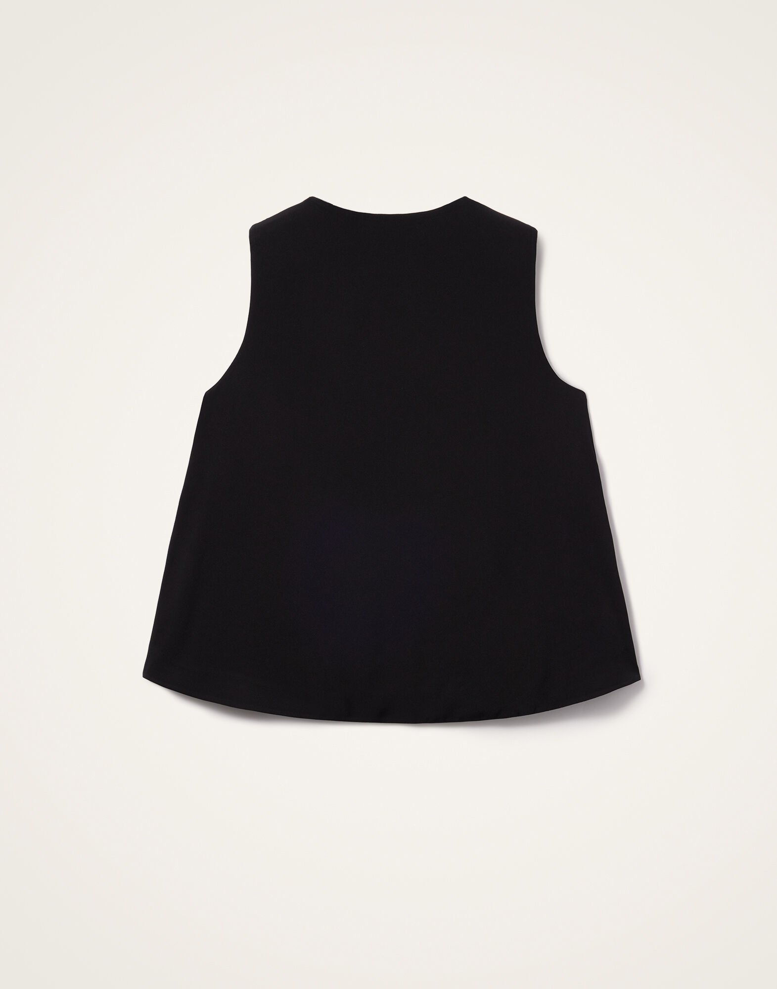 La DoubleJ V-Neck Scala Top Solid White TOP0170EMB129CAM01WH03