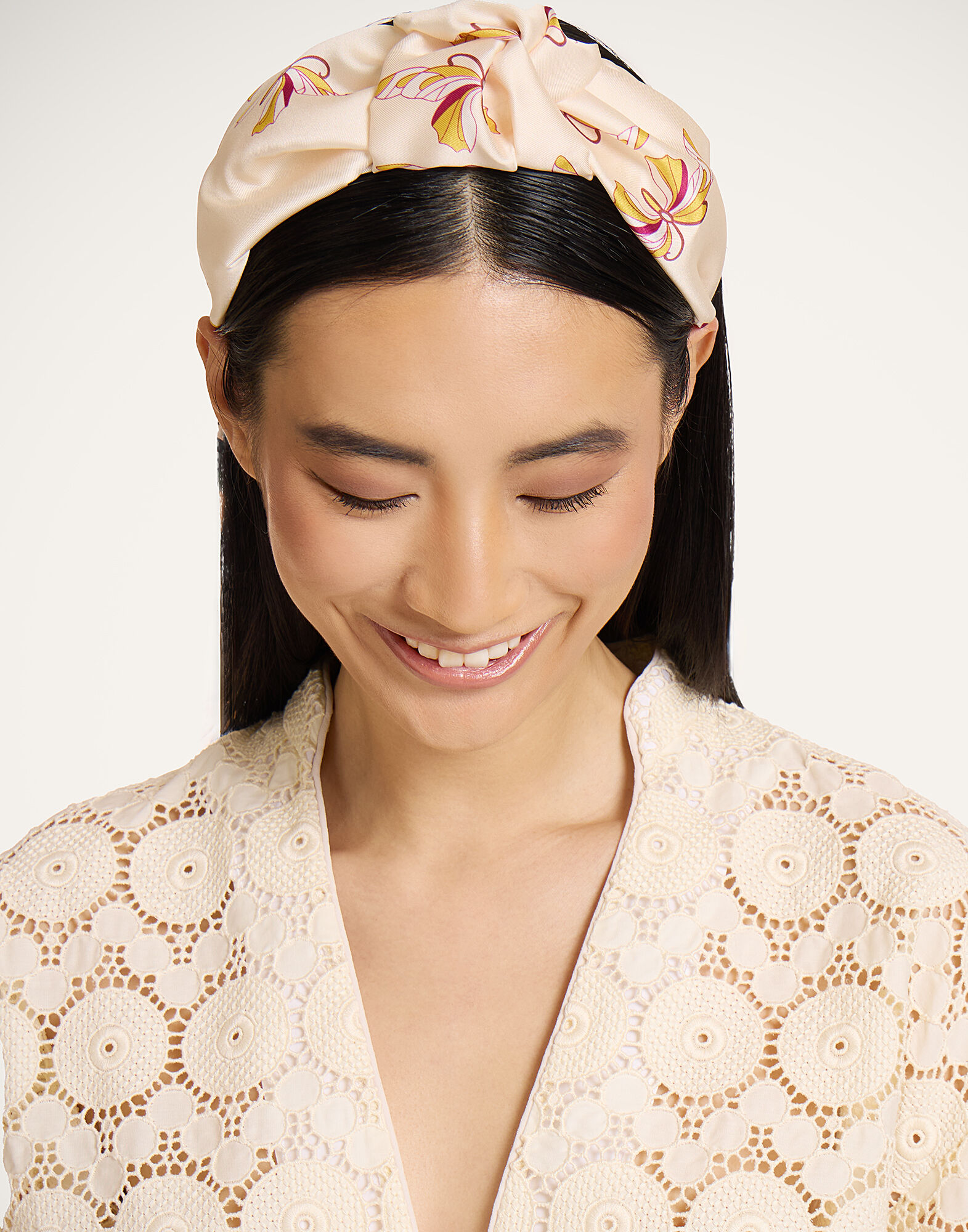 La DoubleJ Love Knot Headband Farfalla Buttercream HEB0015FOD001FAR08WH09