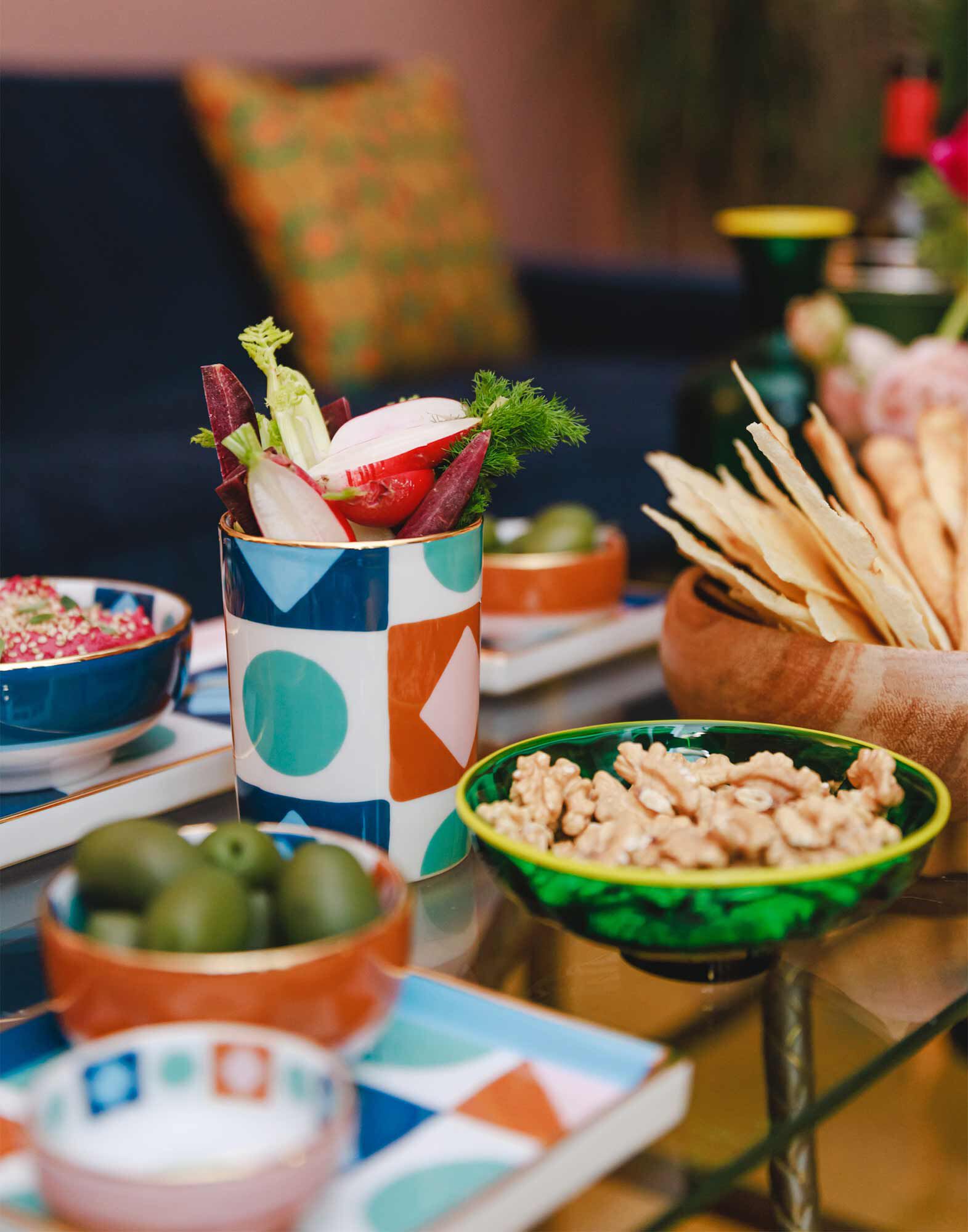 La DoubleJ Decorative Cup Diamond Dots VAS0008CER001CHA0004