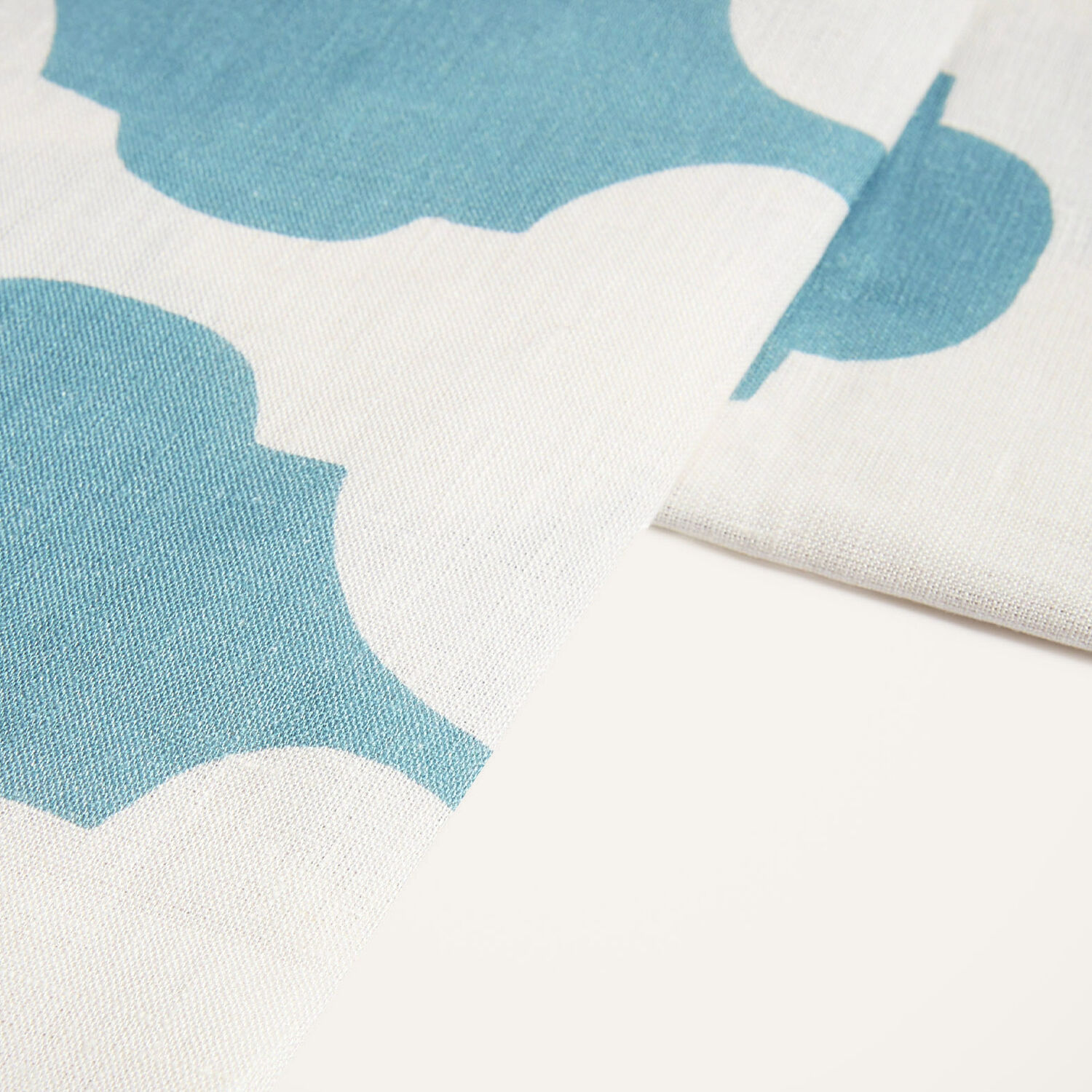  La Doublej Tablecloths Women - Large Tablecloth Plaza Sky Blue One Size 100% Linen 