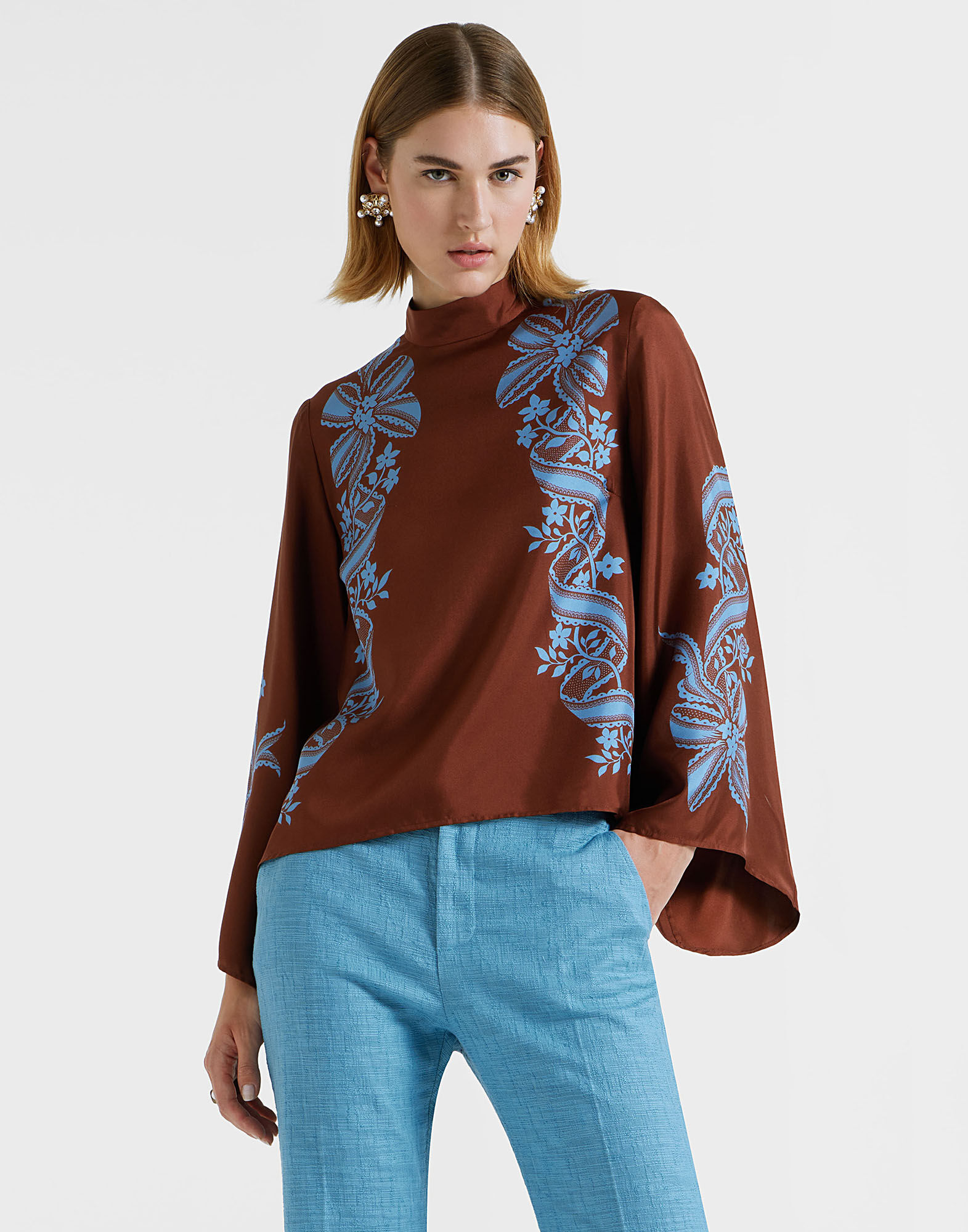 La DoubleJ Make An Exit Top Signoria Plac&eacute;e Brown TOP0117SIL006SIG01BR11